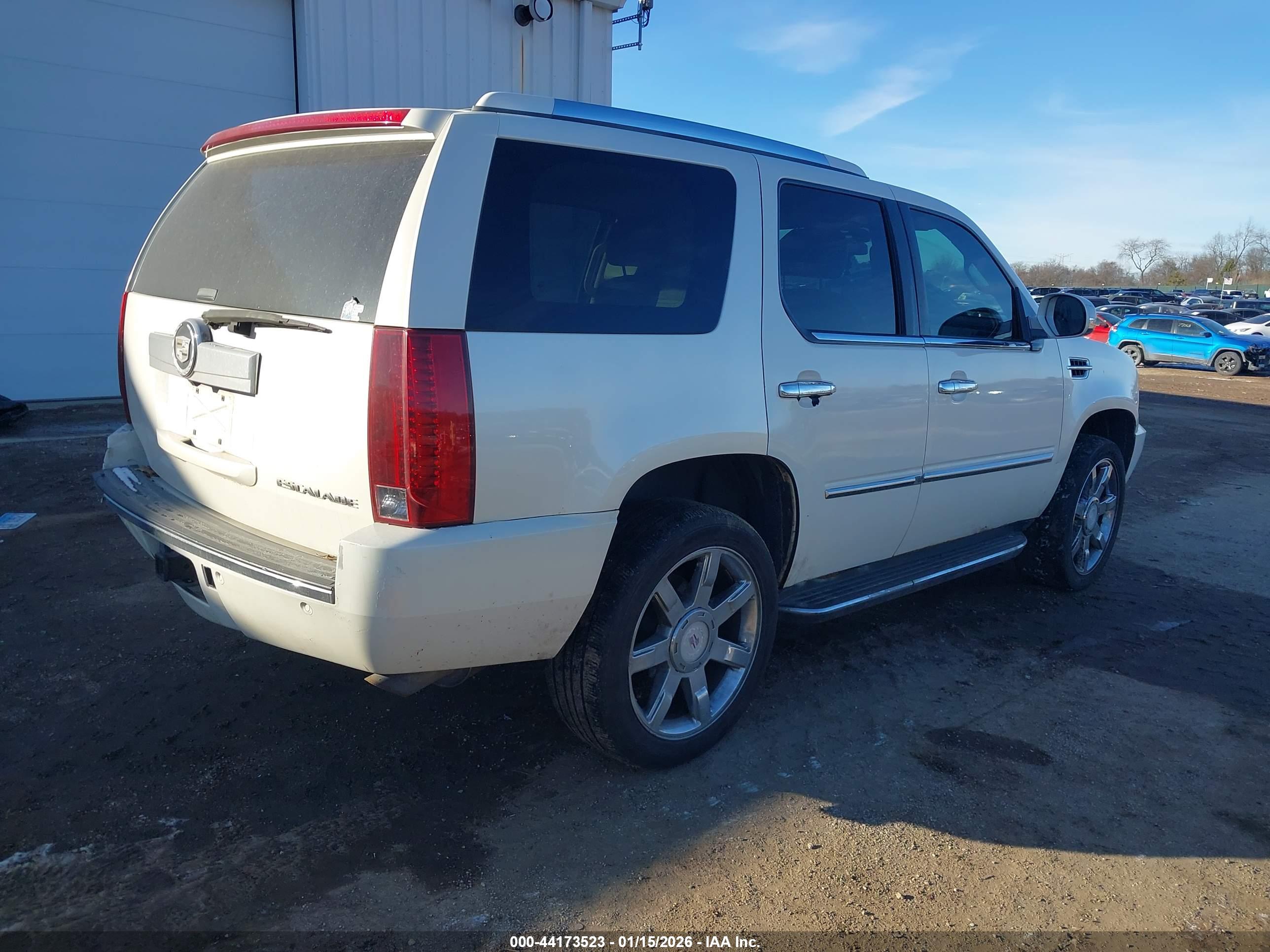 CADILLAC ESCALADE image 4