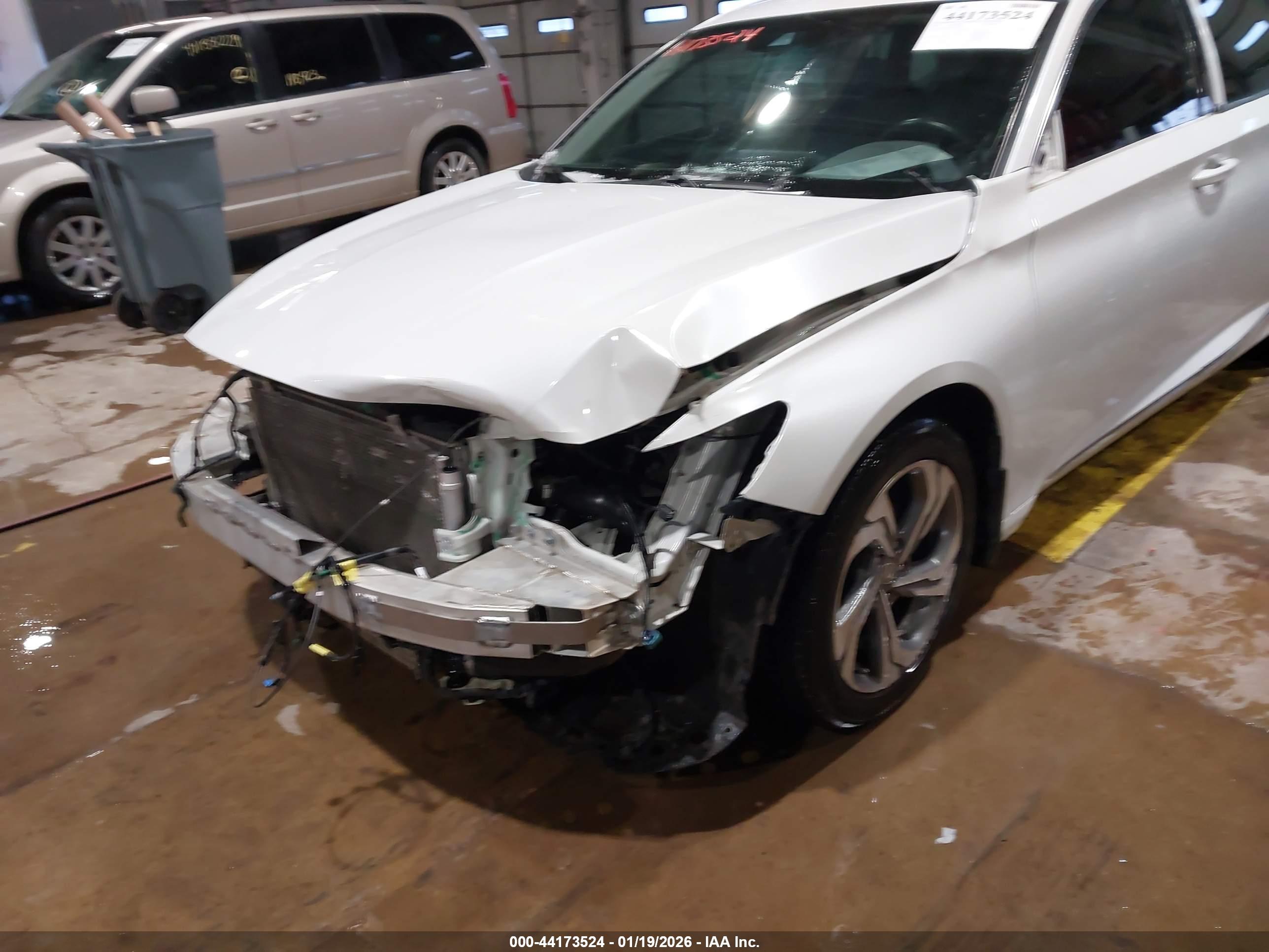 HONDA ACCORD image 6