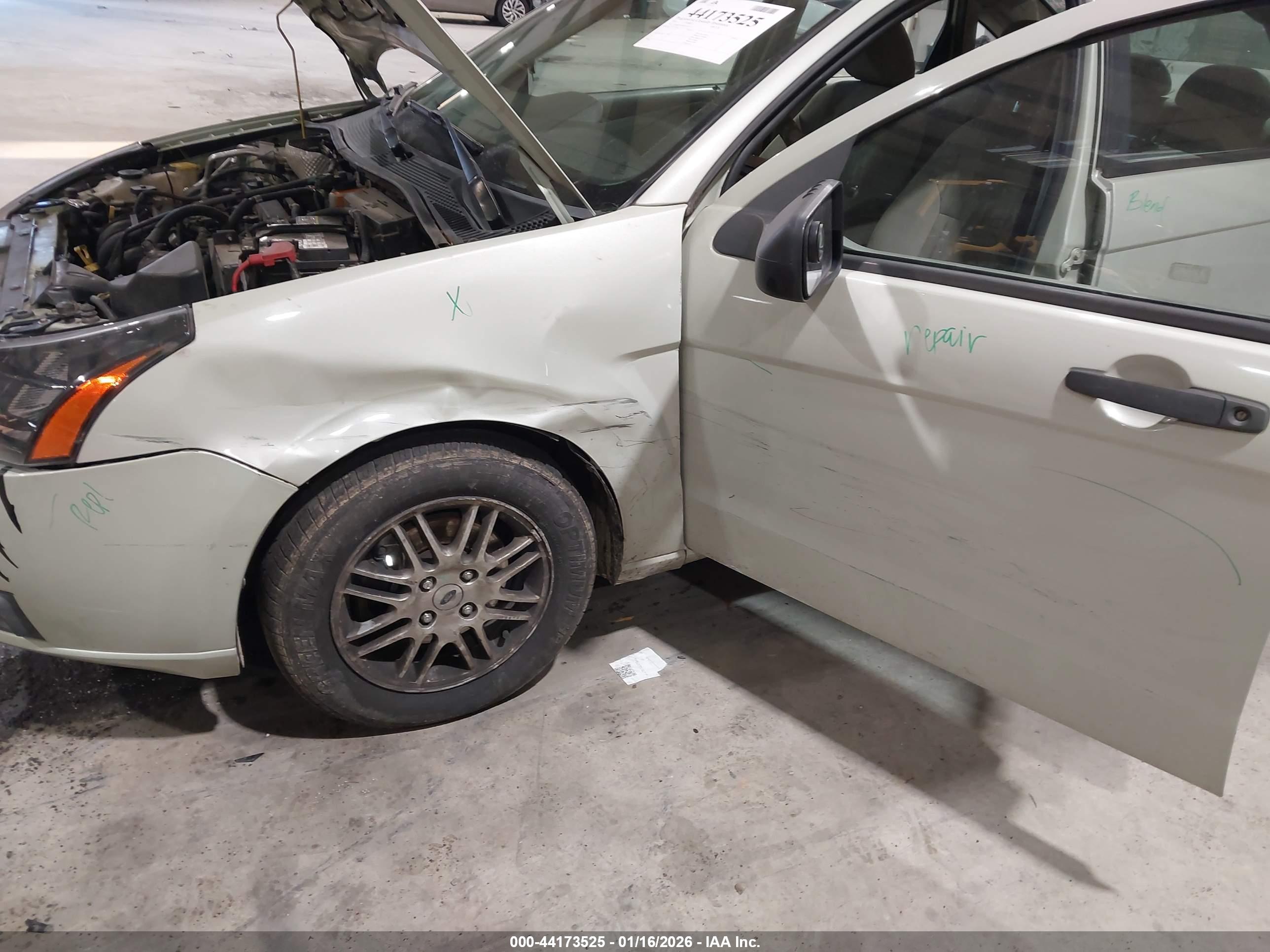 FORD FOCUS image 6