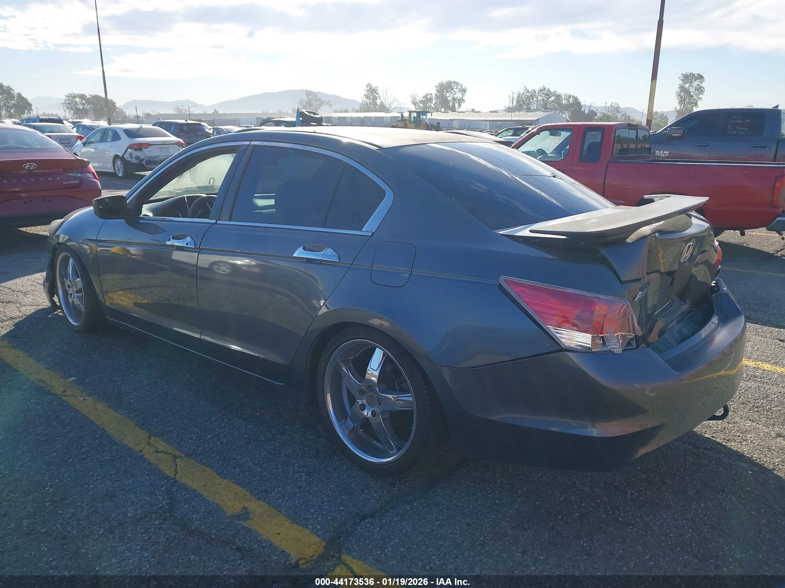 HONDA ACCORD image 3