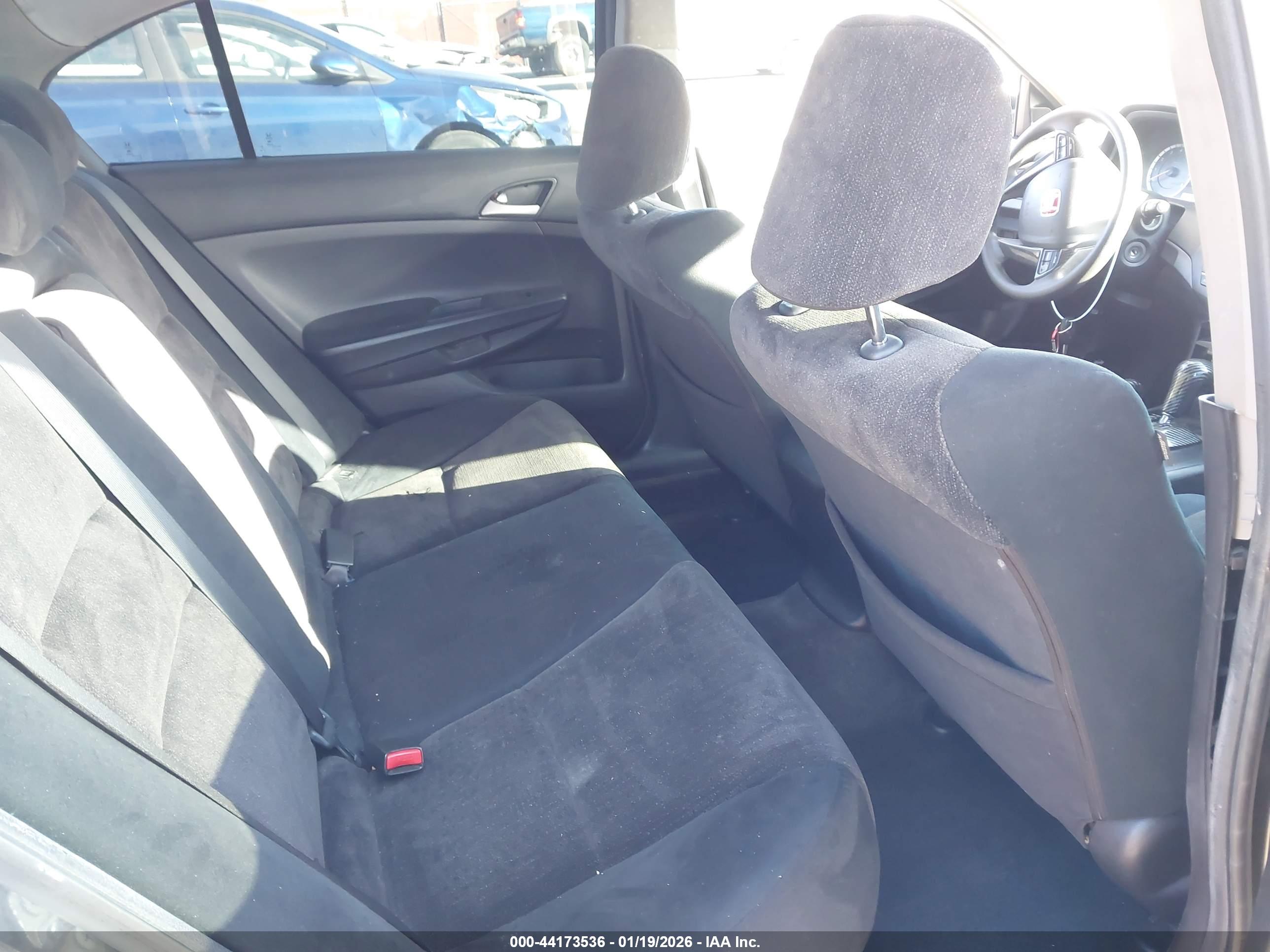 HONDA ACCORD image 8