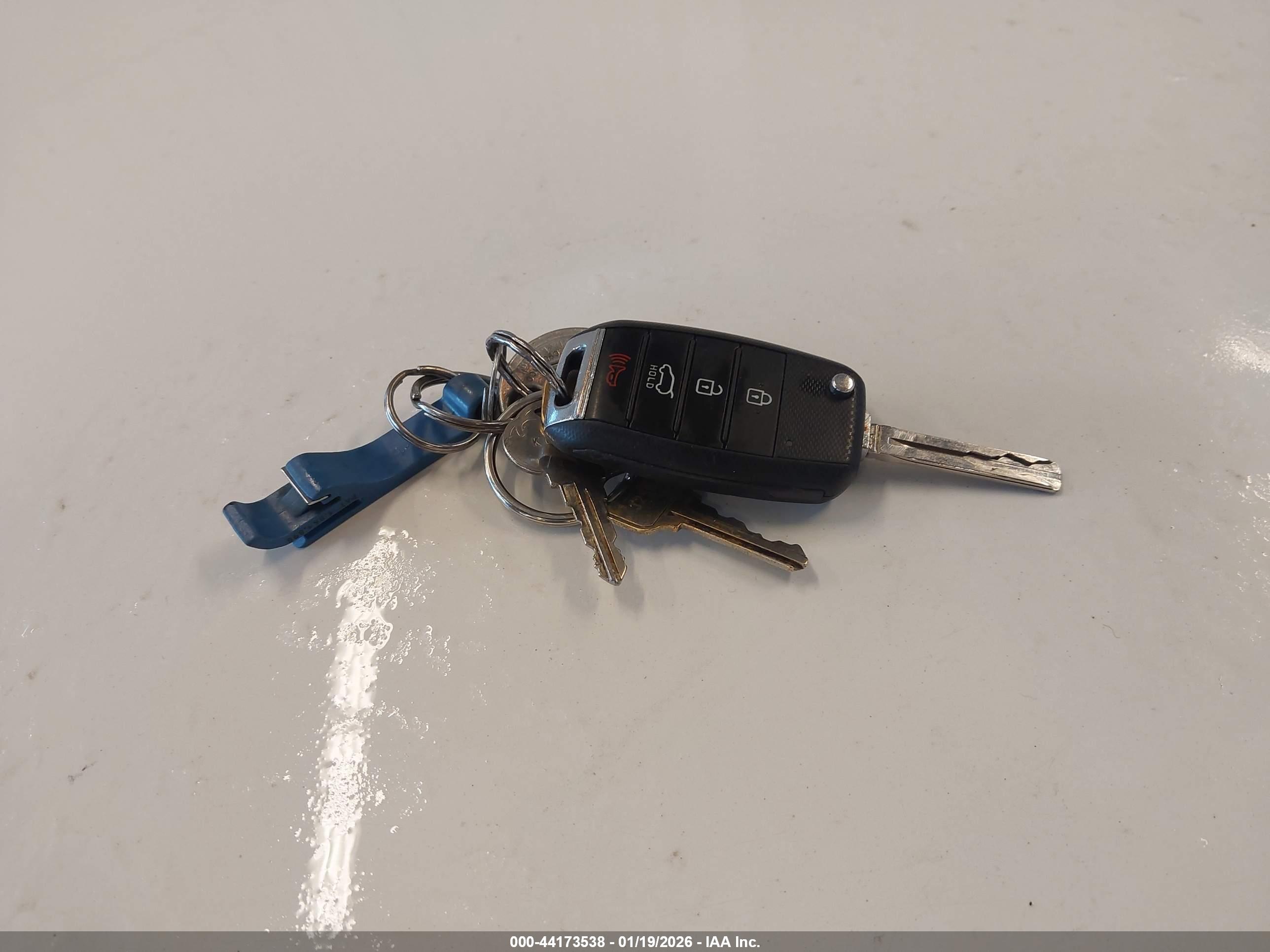 KIA SPORTAGE image 11