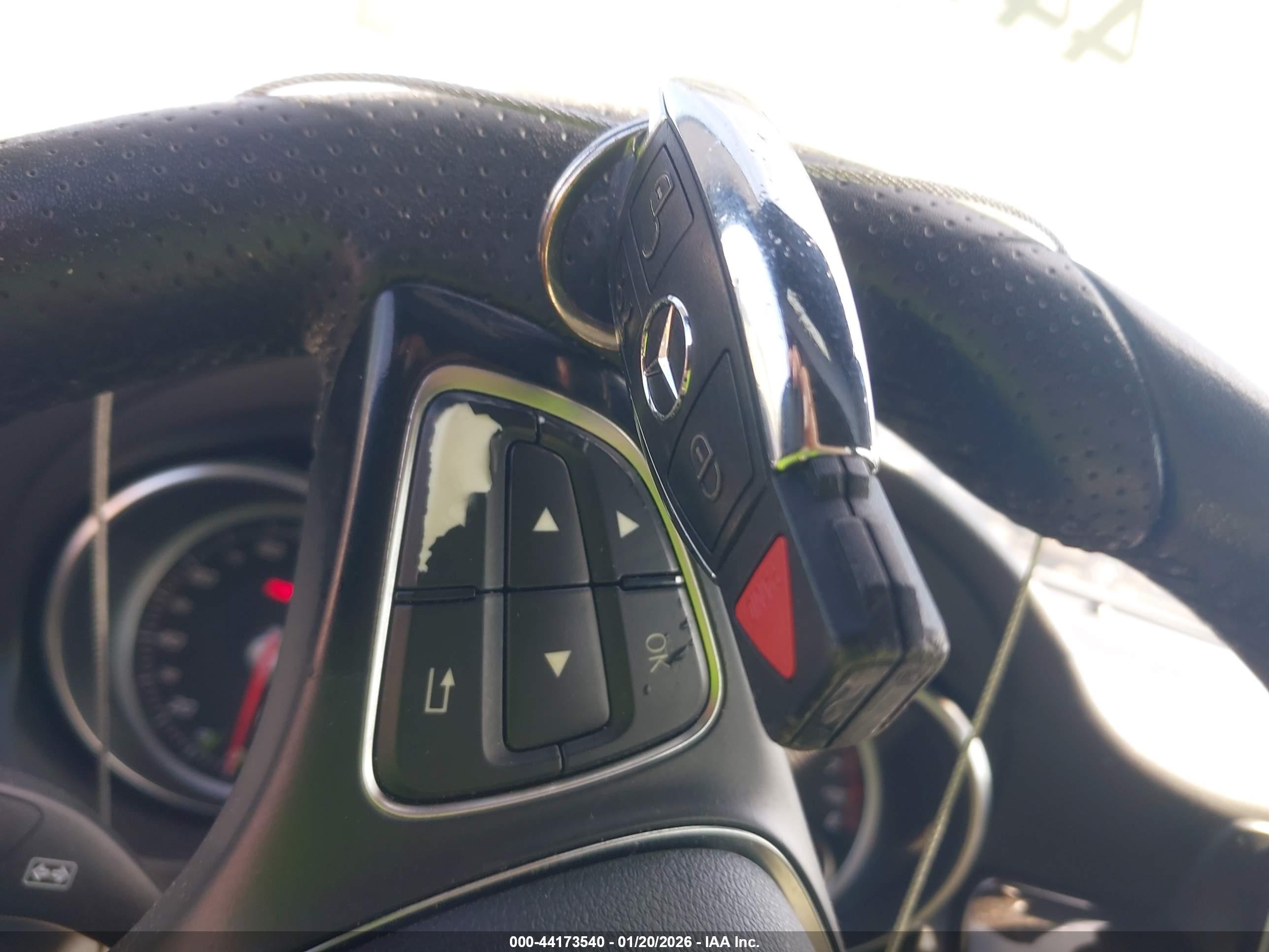 MERCEDES-BENZ CLA image 11