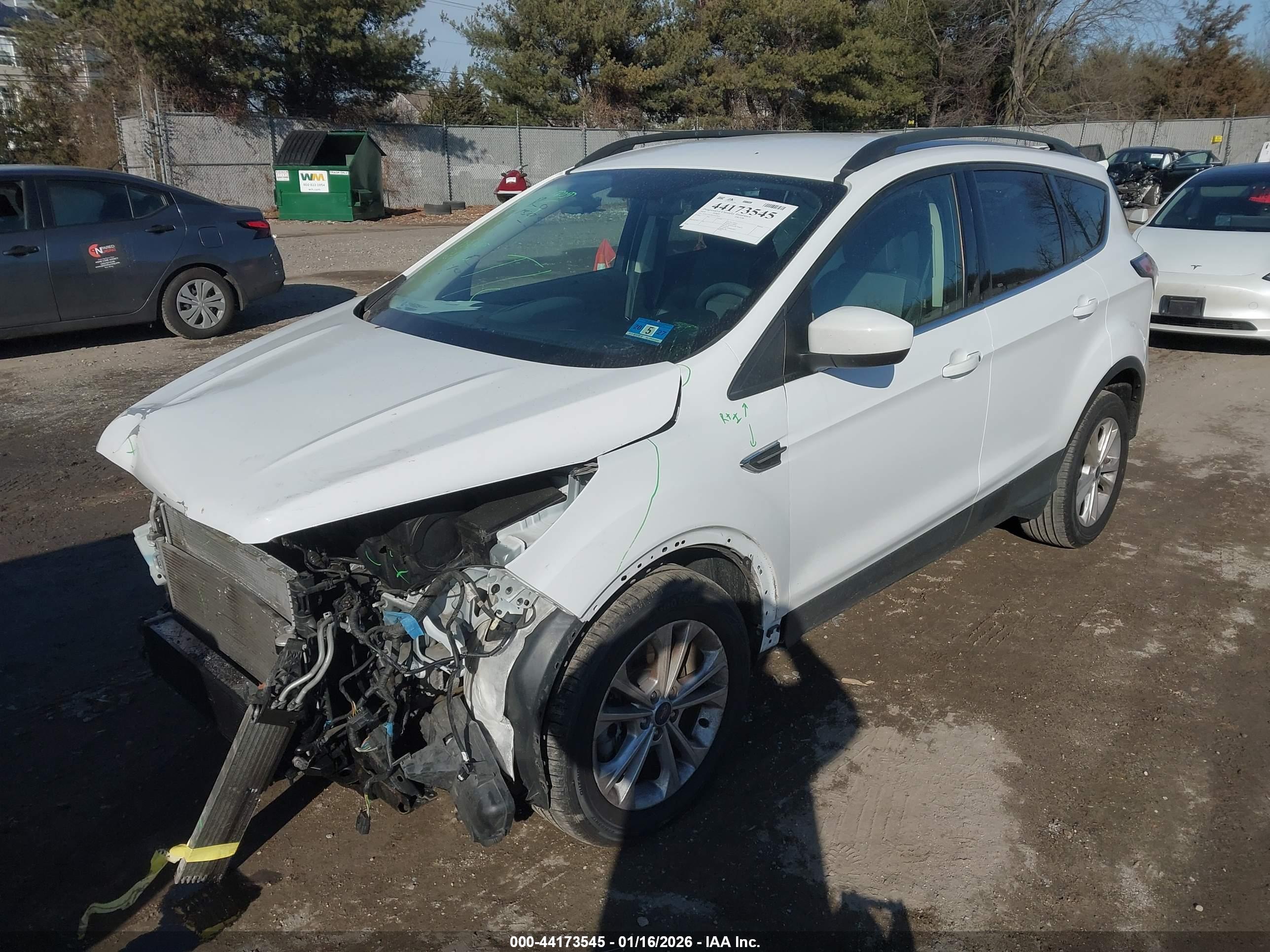 FORD ESCAPE image 2