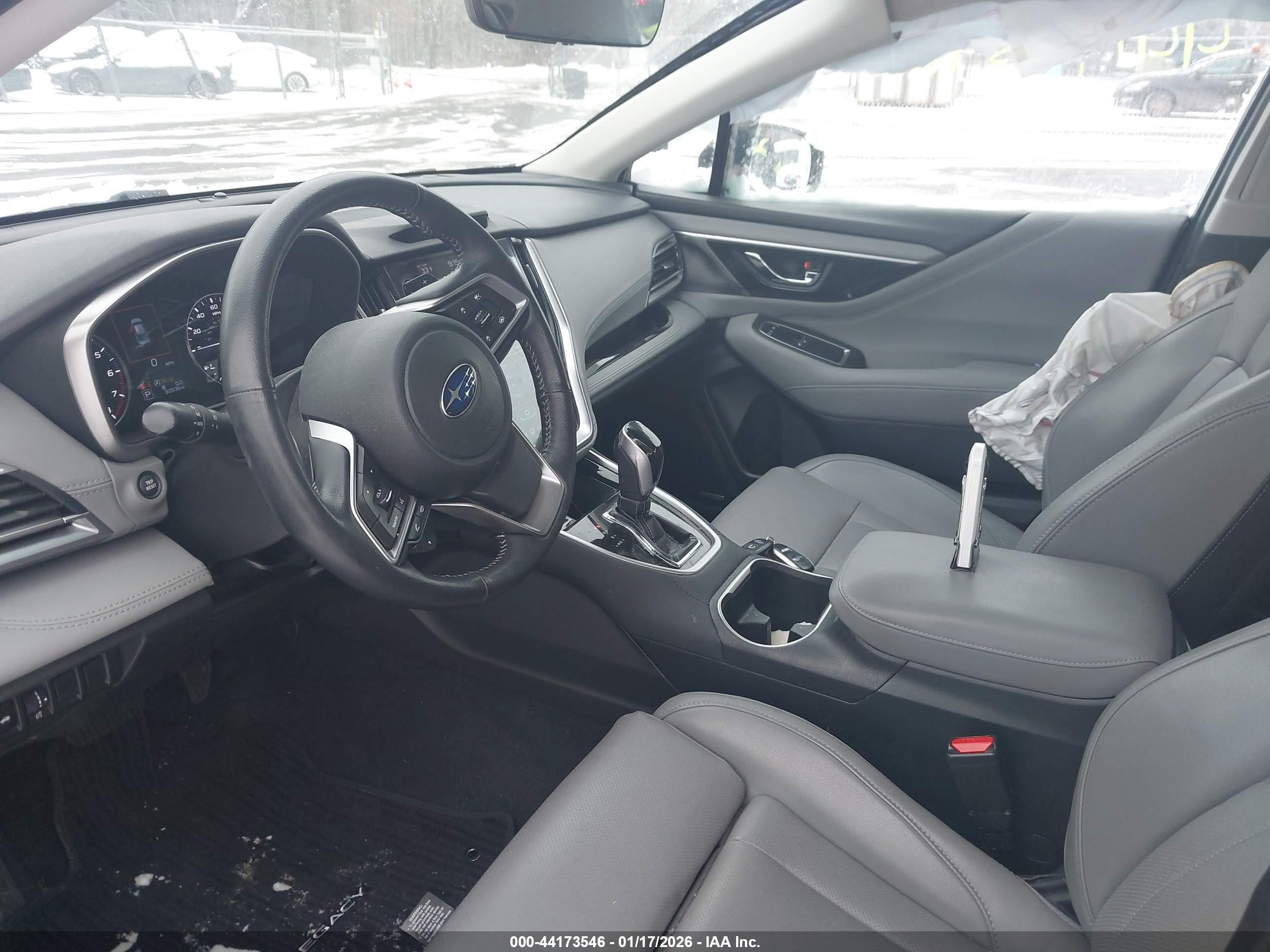 SUBARU LEGACY image 5