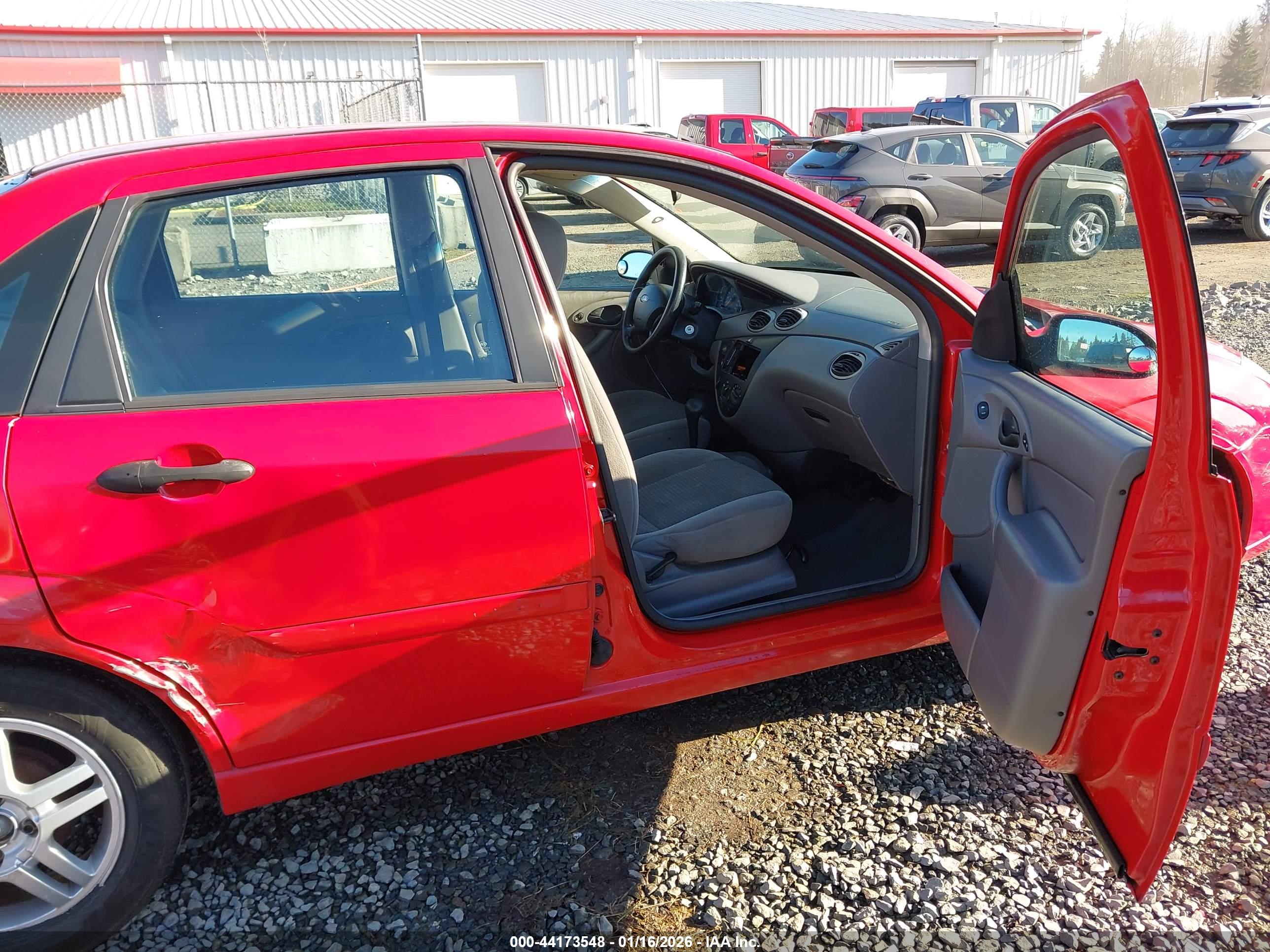 FORD FOCUS image 5