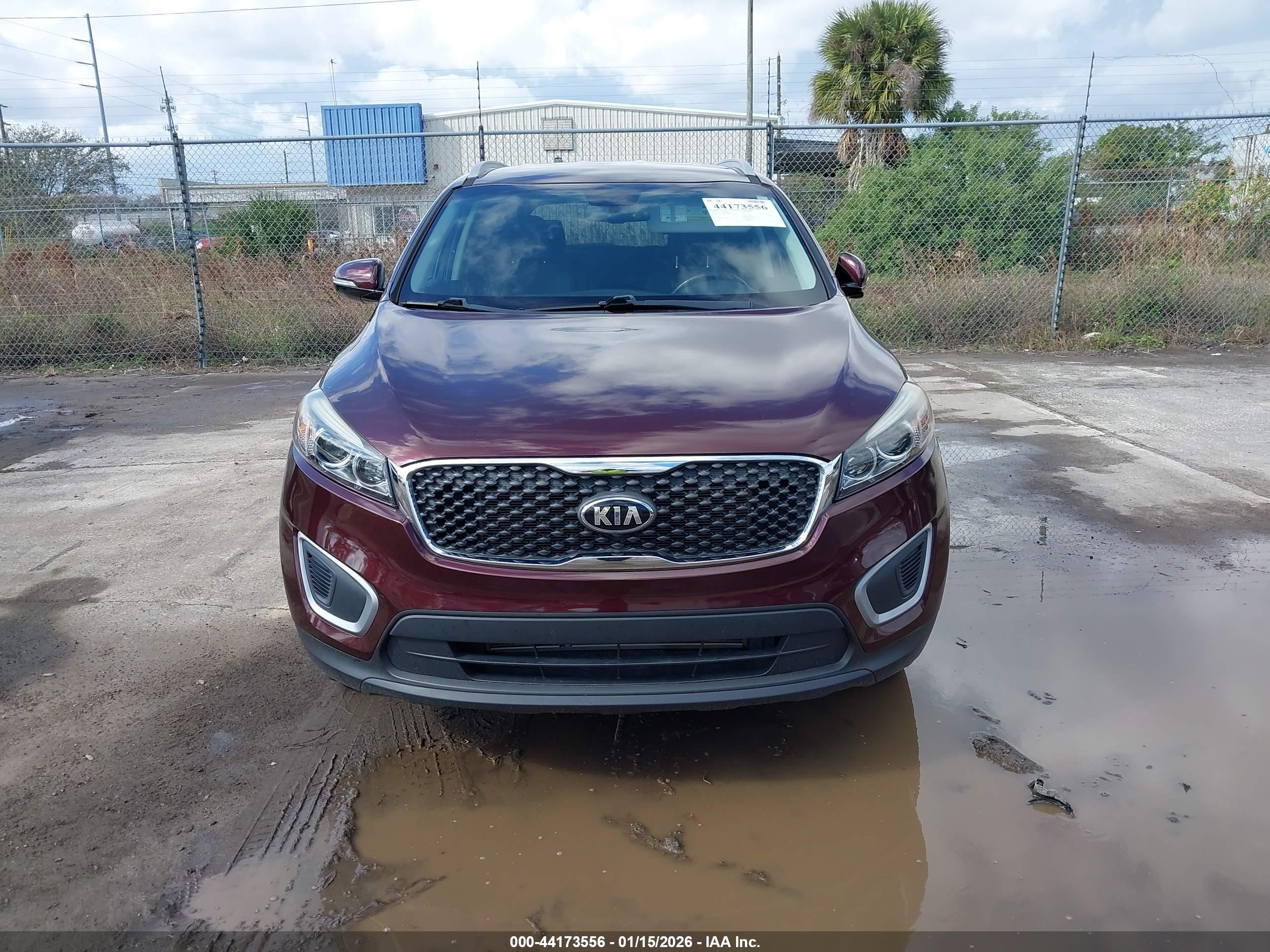 KIA SORENTO image 6