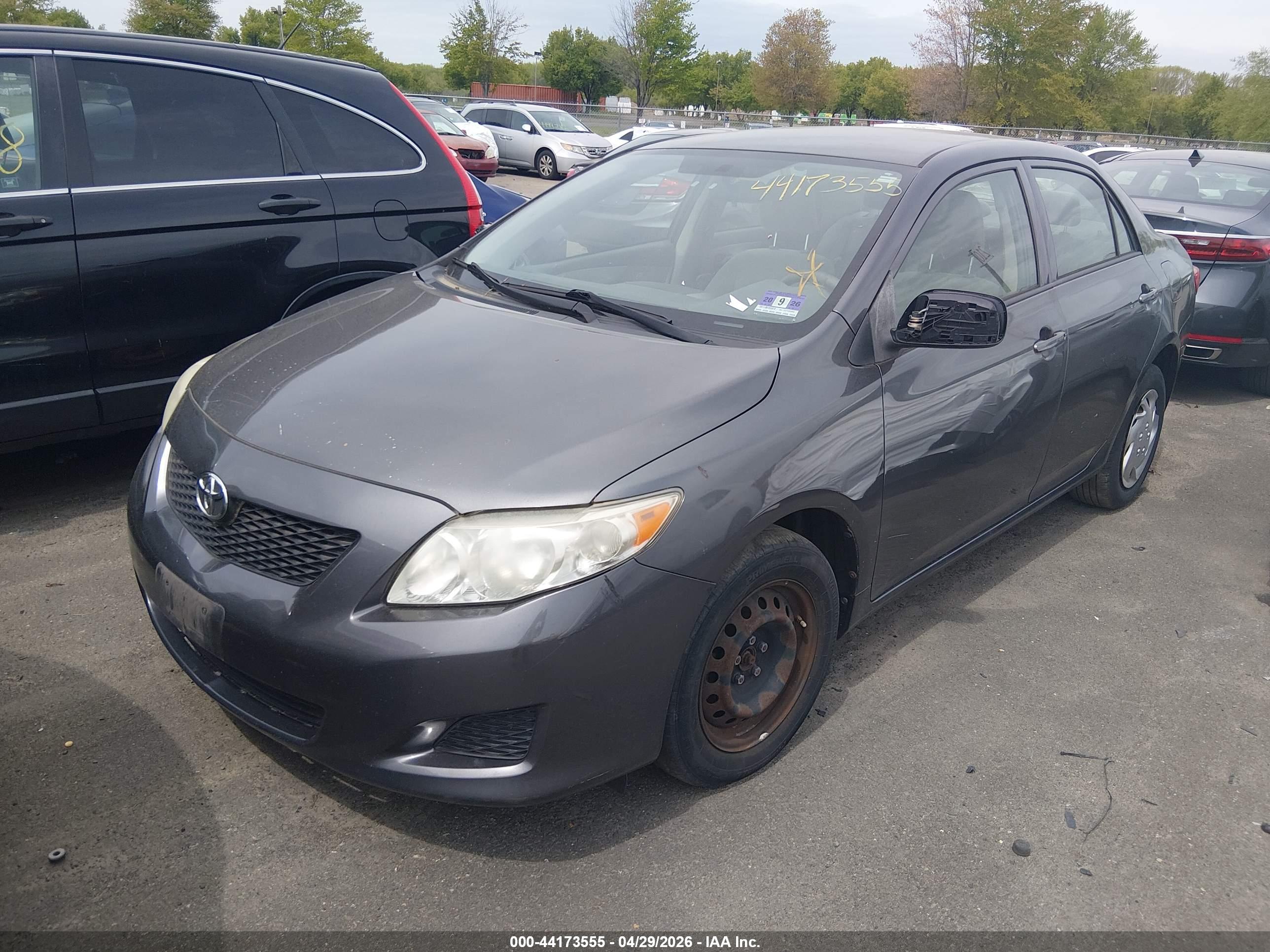 TOYOTA COROLLA image 2