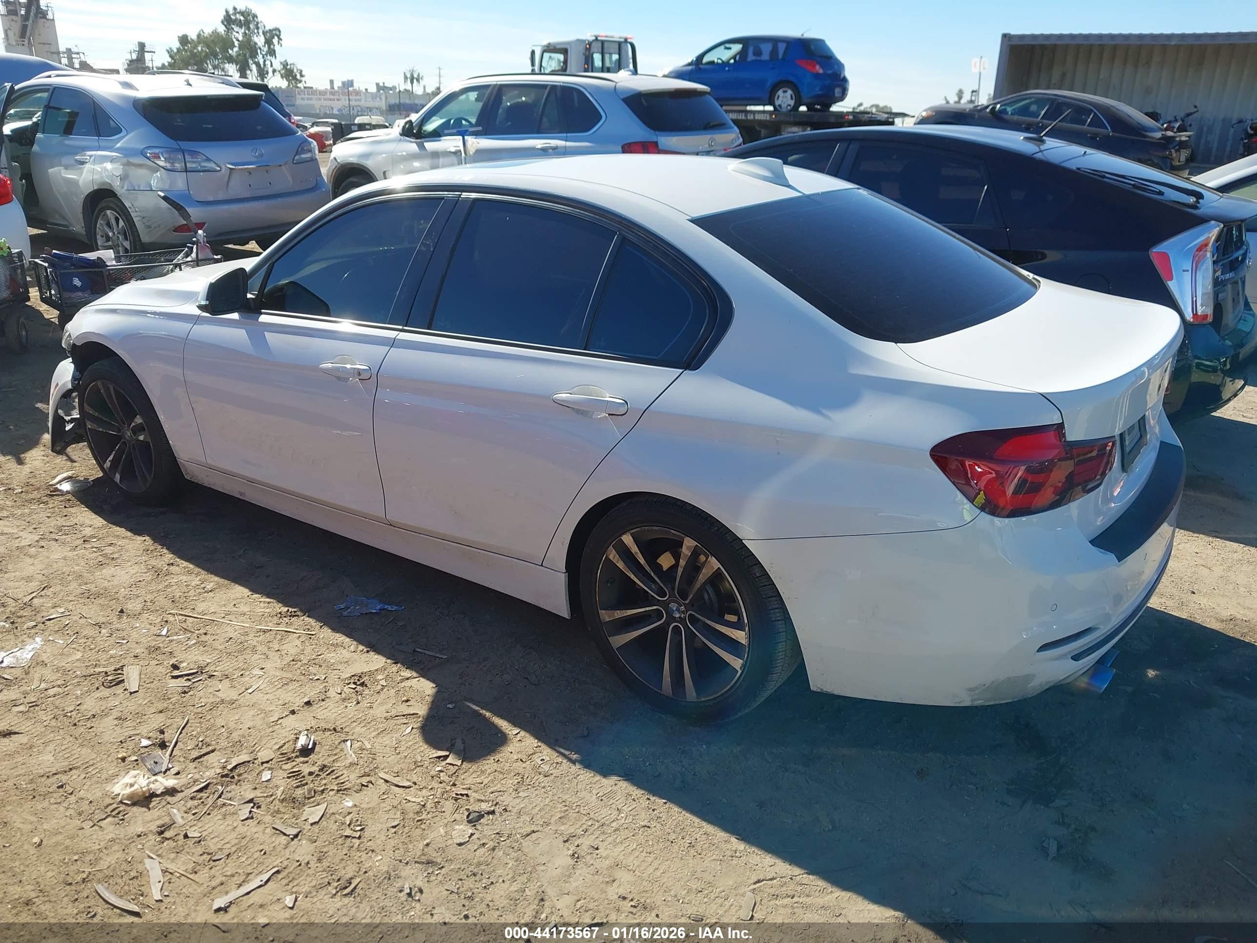 BMW 330I image 3
