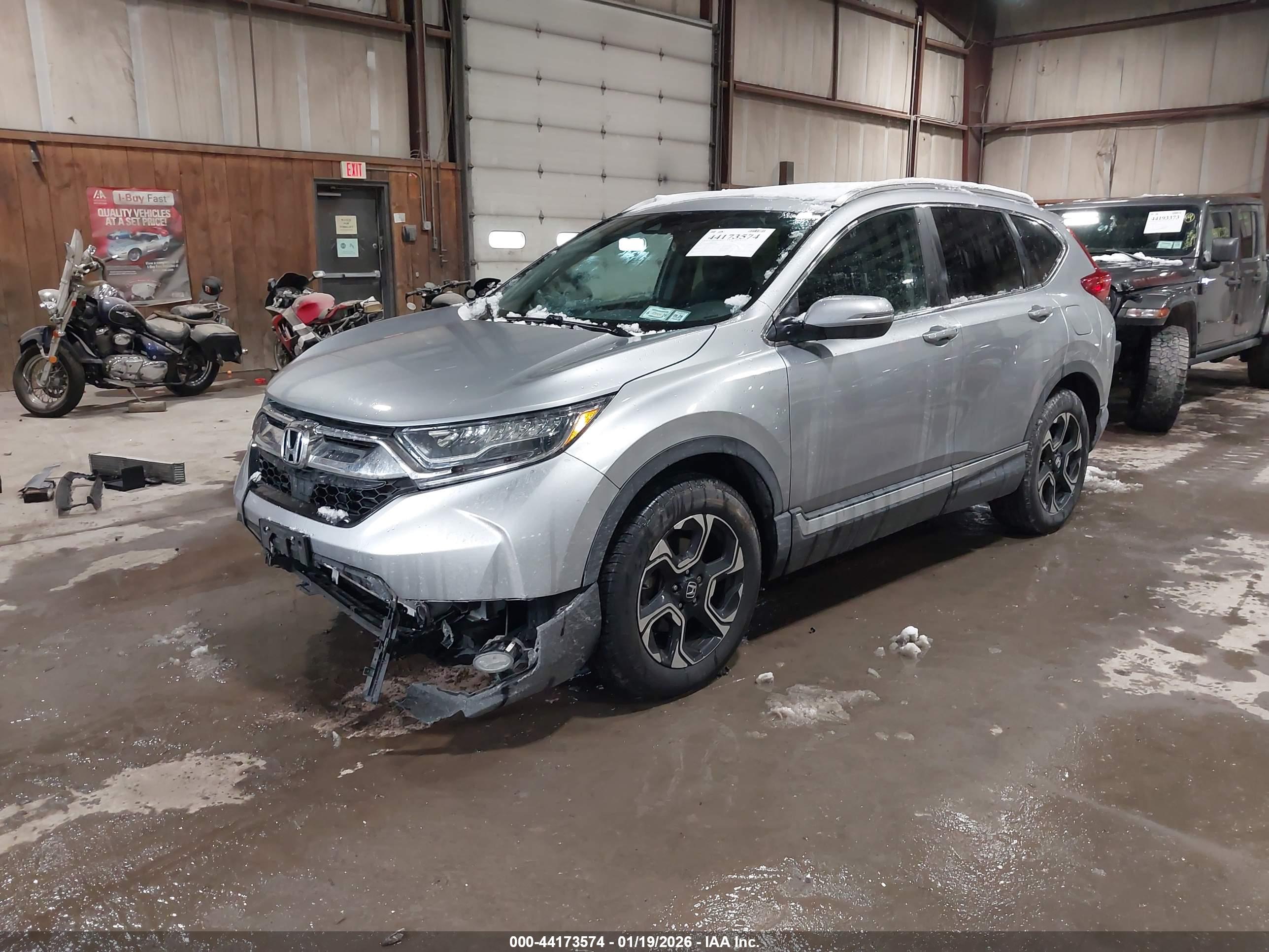 HONDA CR-V image 2