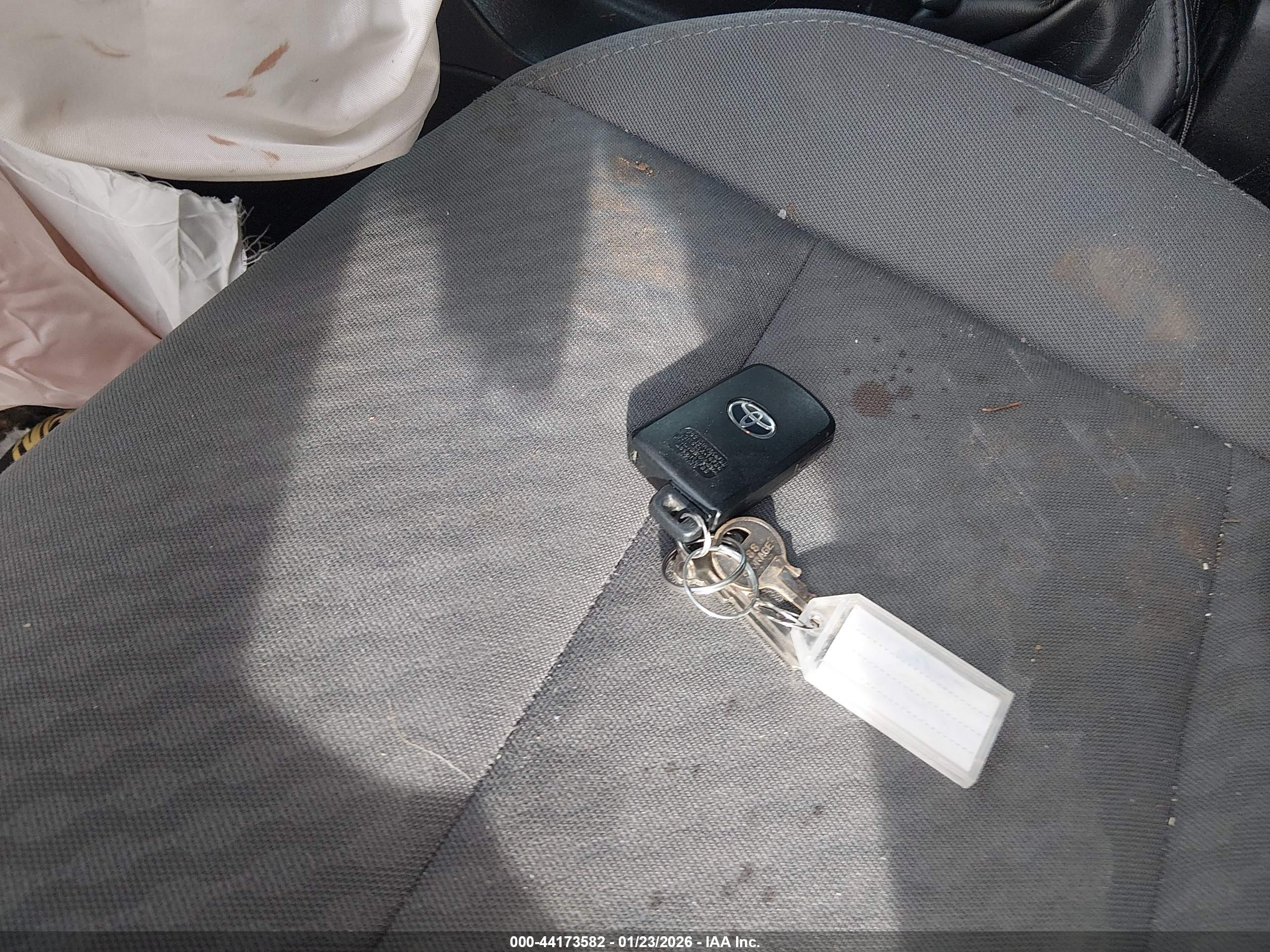 TOYOTA TACOMA image 11
