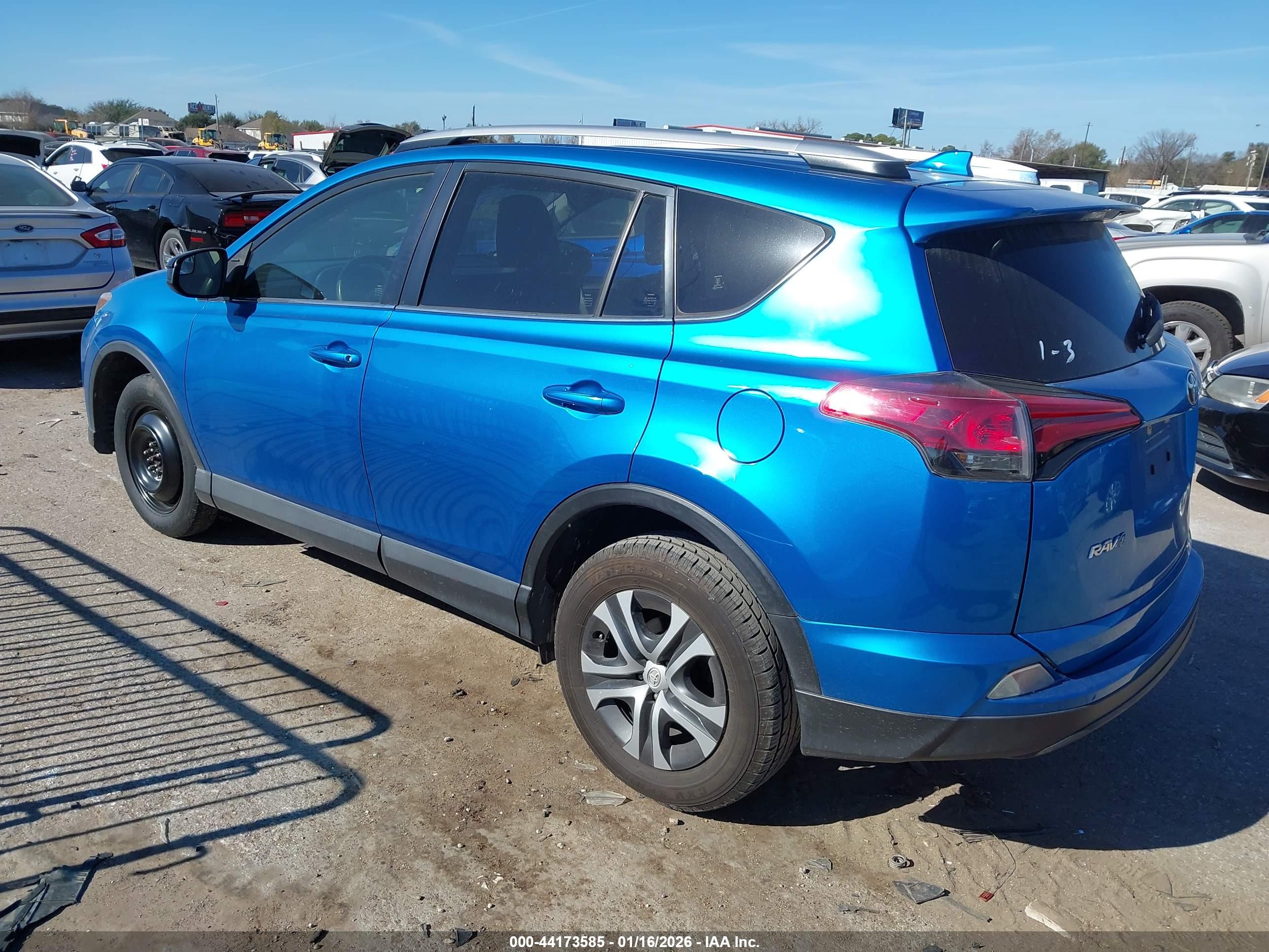 TOYOTA RAV4 image 3