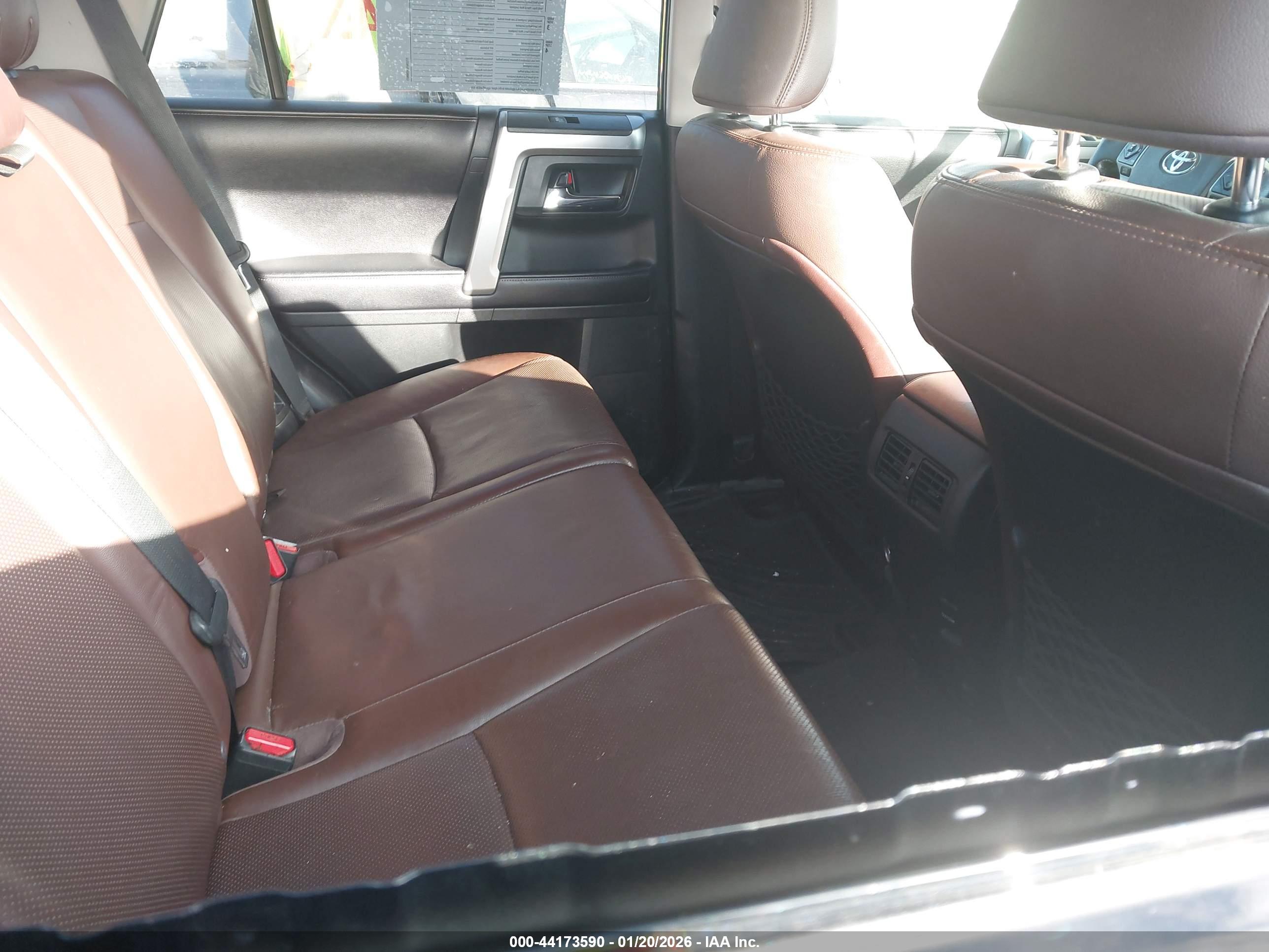 TOYOTA 4RUNNER image 8