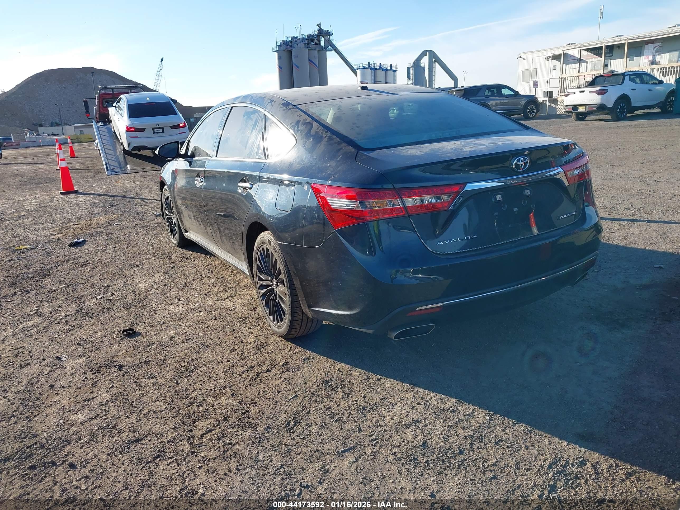 TOYOTA AVALON image 3
