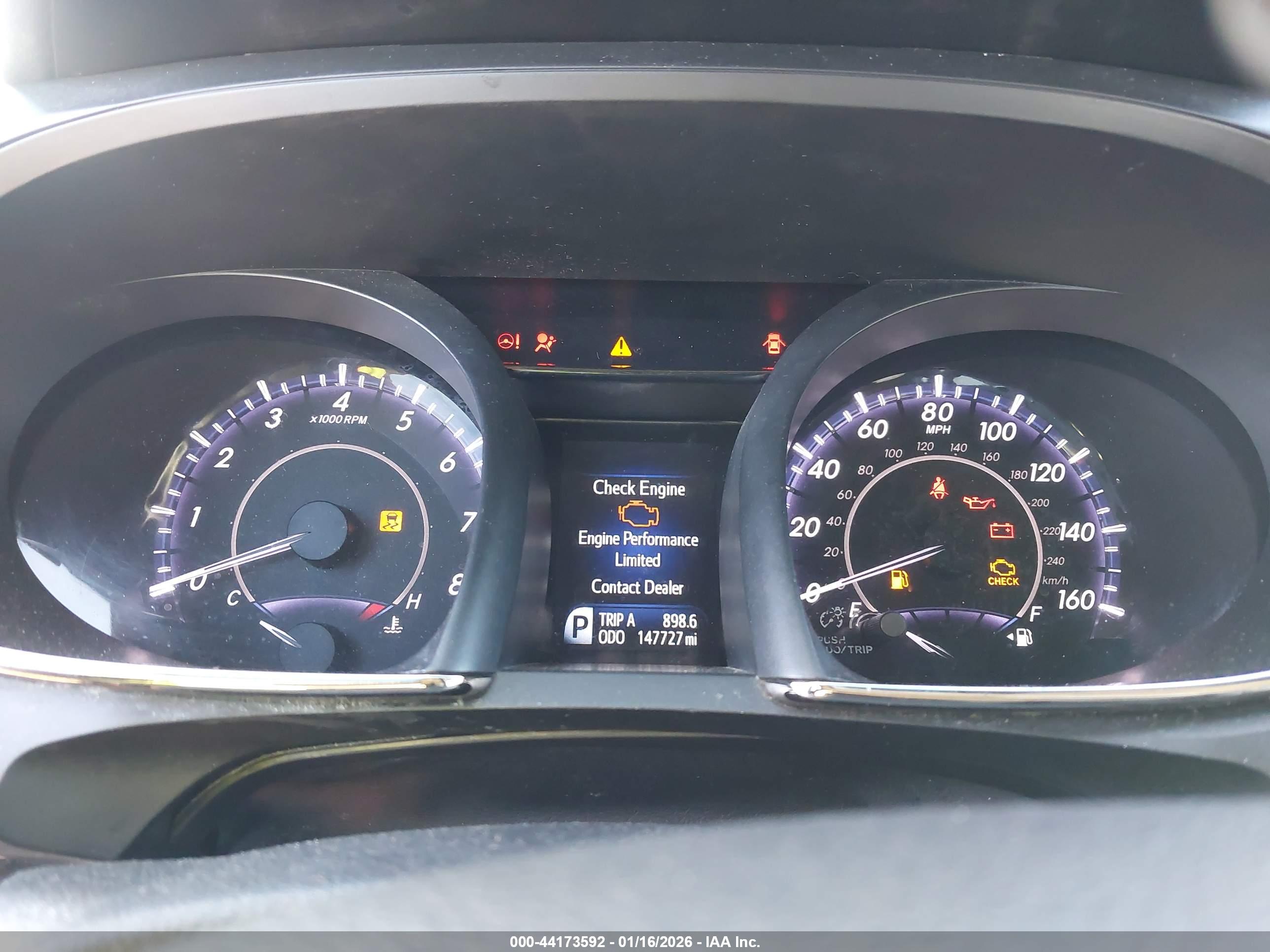 TOYOTA AVALON image 7