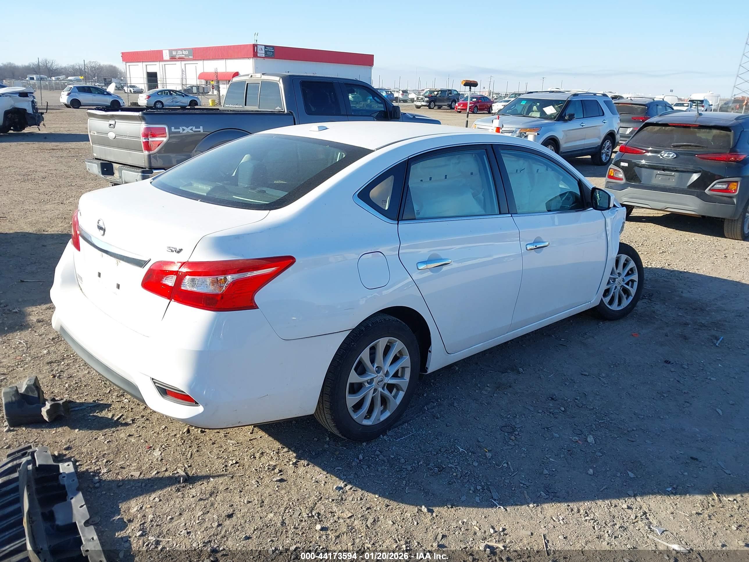 NISSAN SENTRA image 4