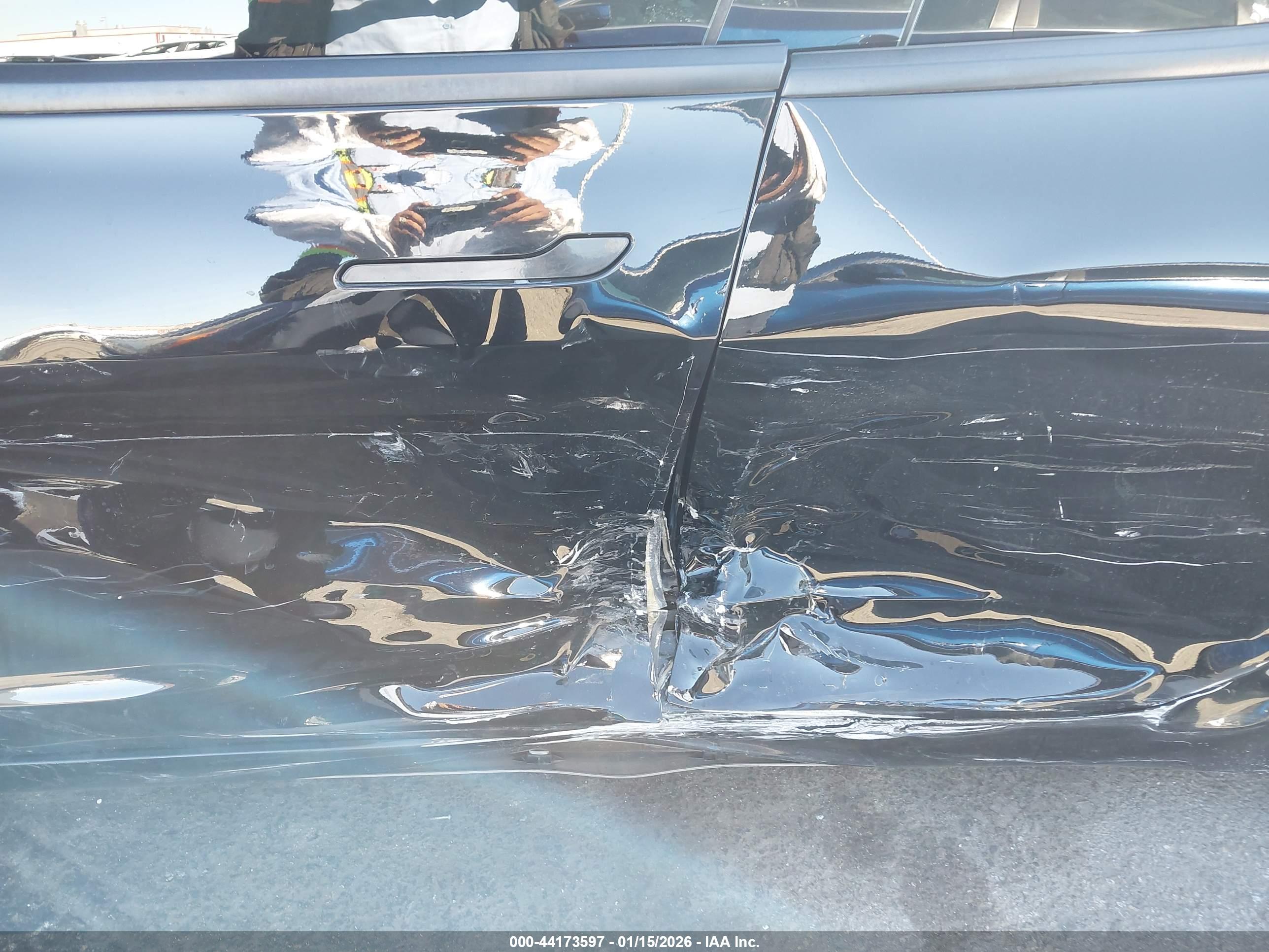 TESLA MODEL image 6