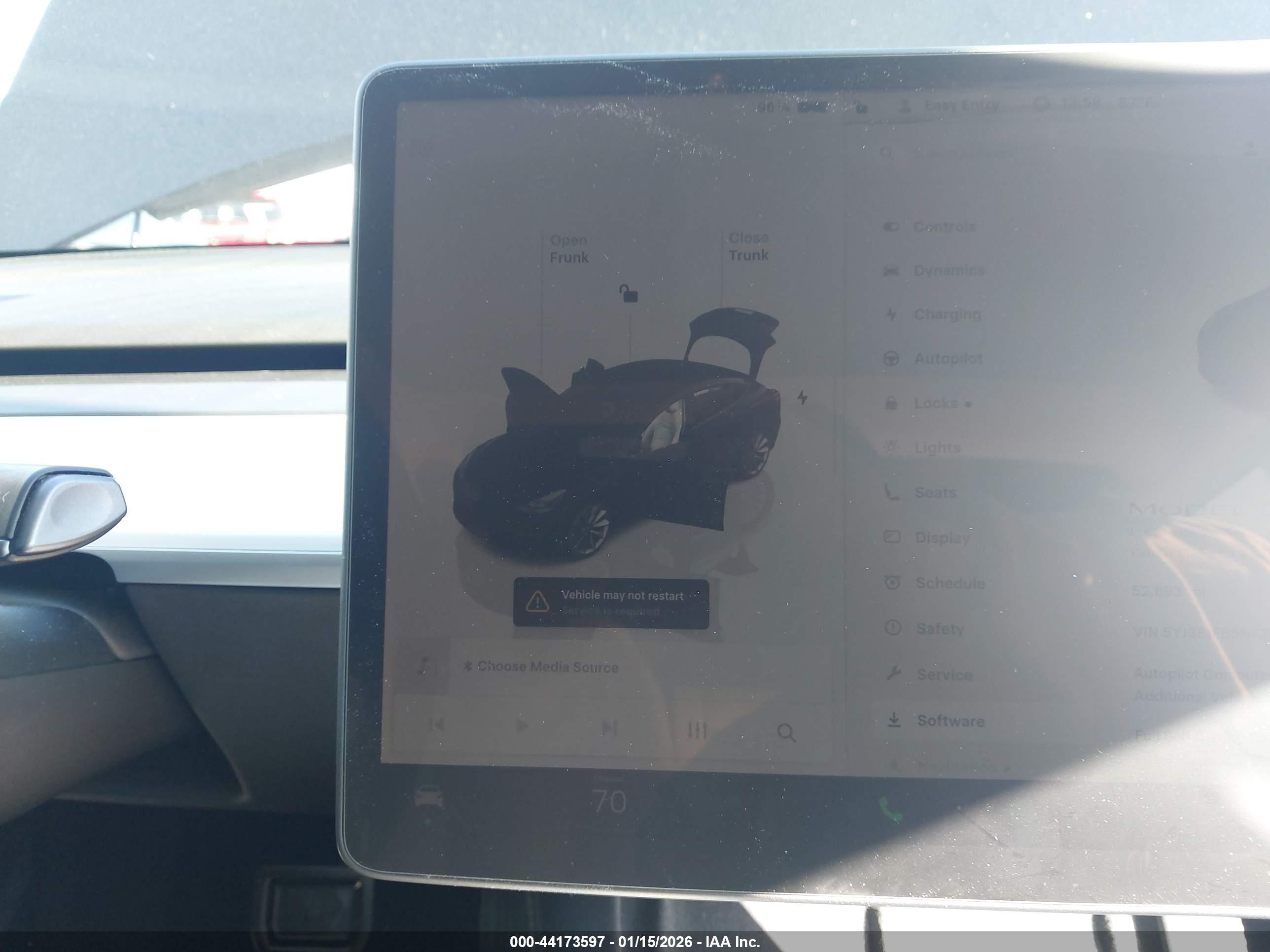 TESLA MODEL image 7