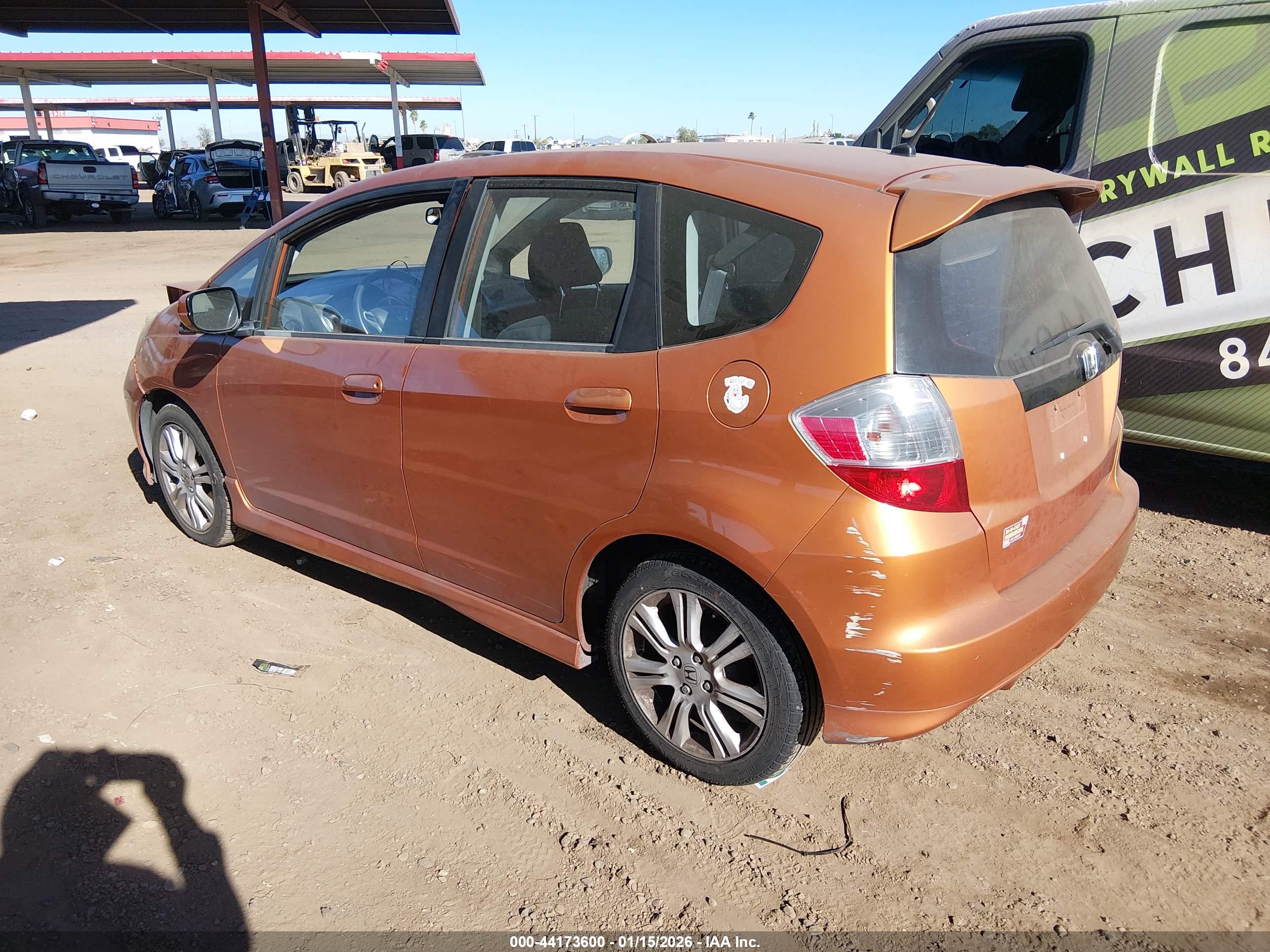 HONDA FIT image 3