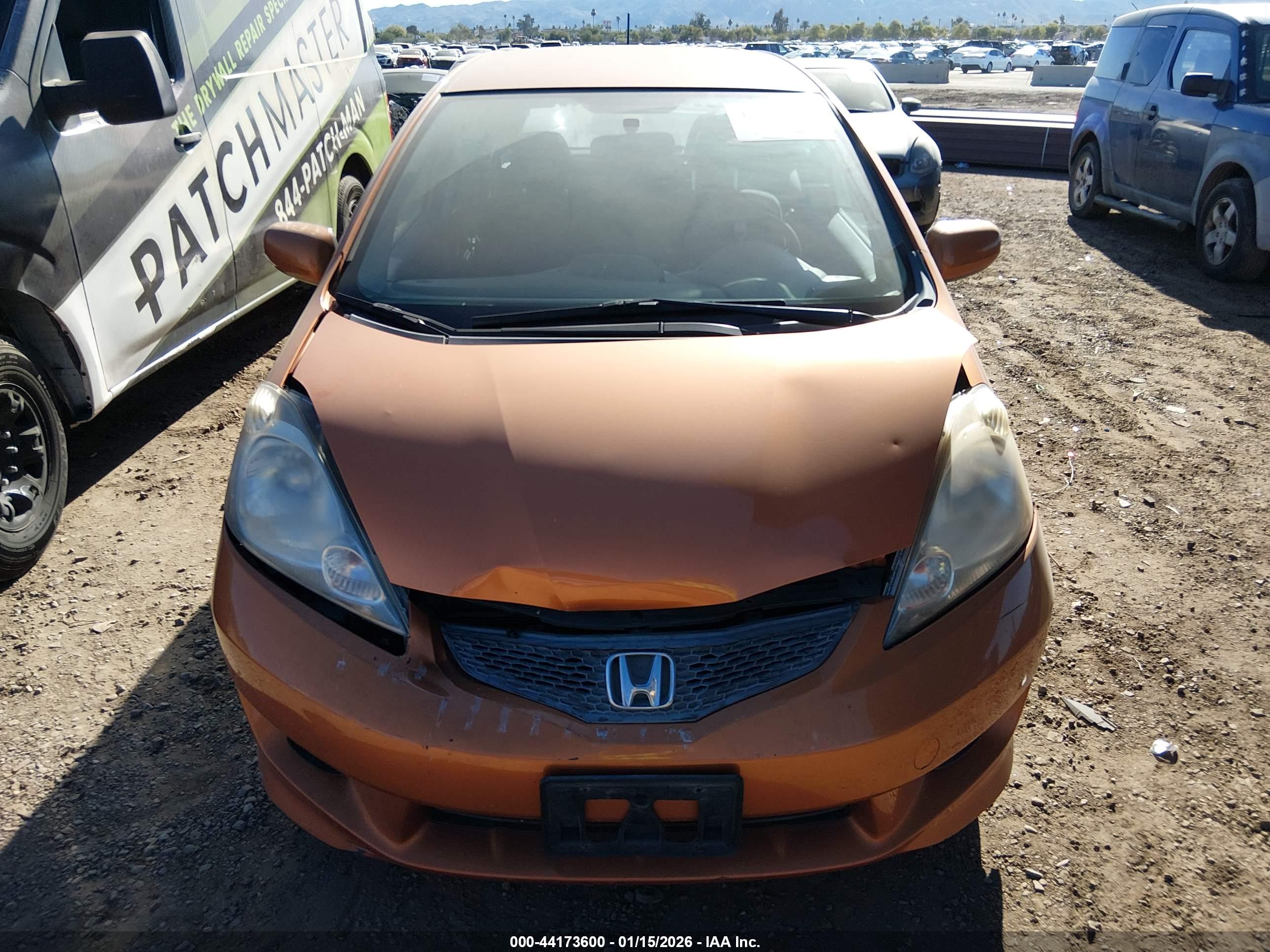 HONDA FIT image 6