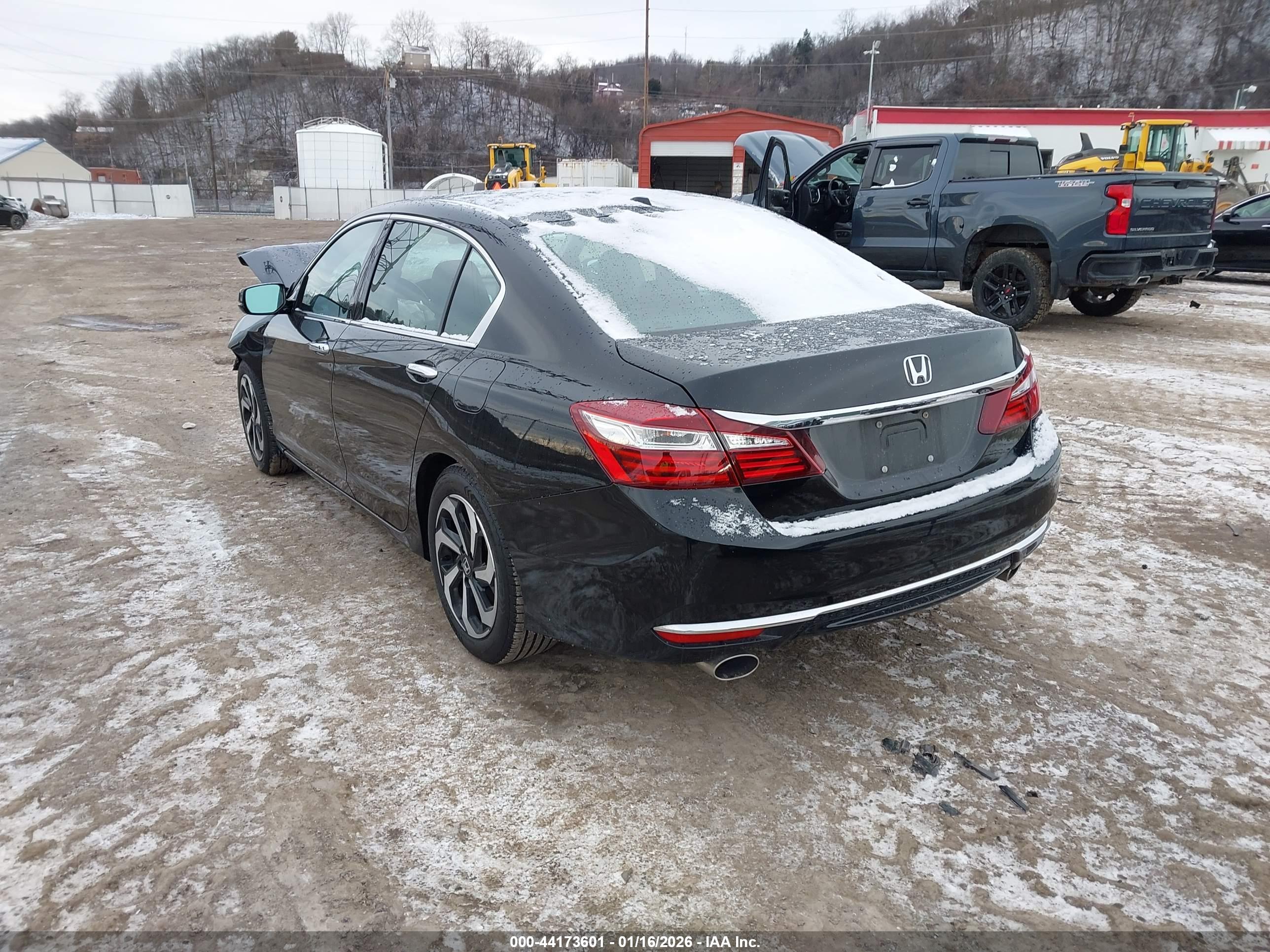 HONDA ACCORD image 3
