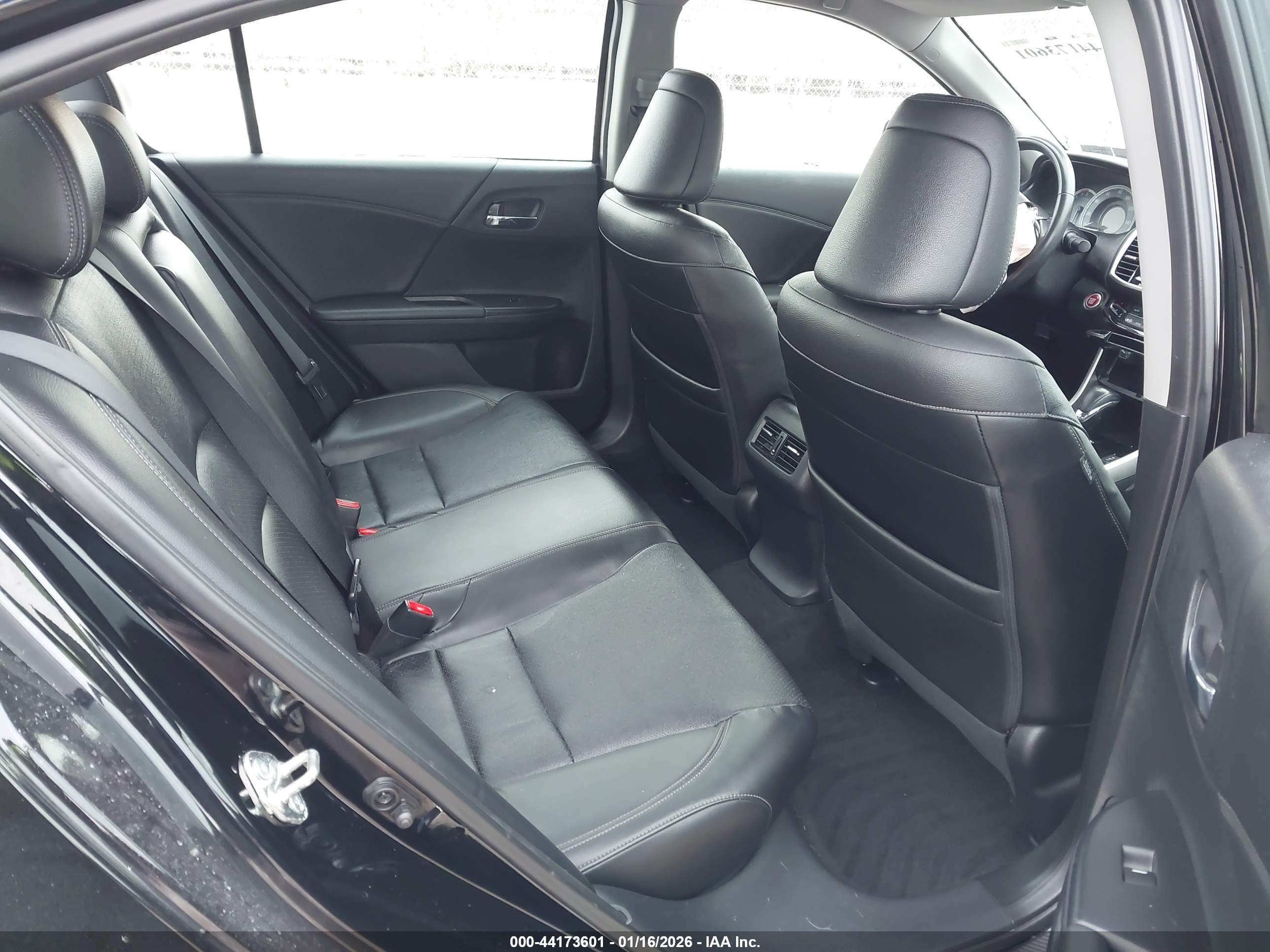 HONDA ACCORD image 8