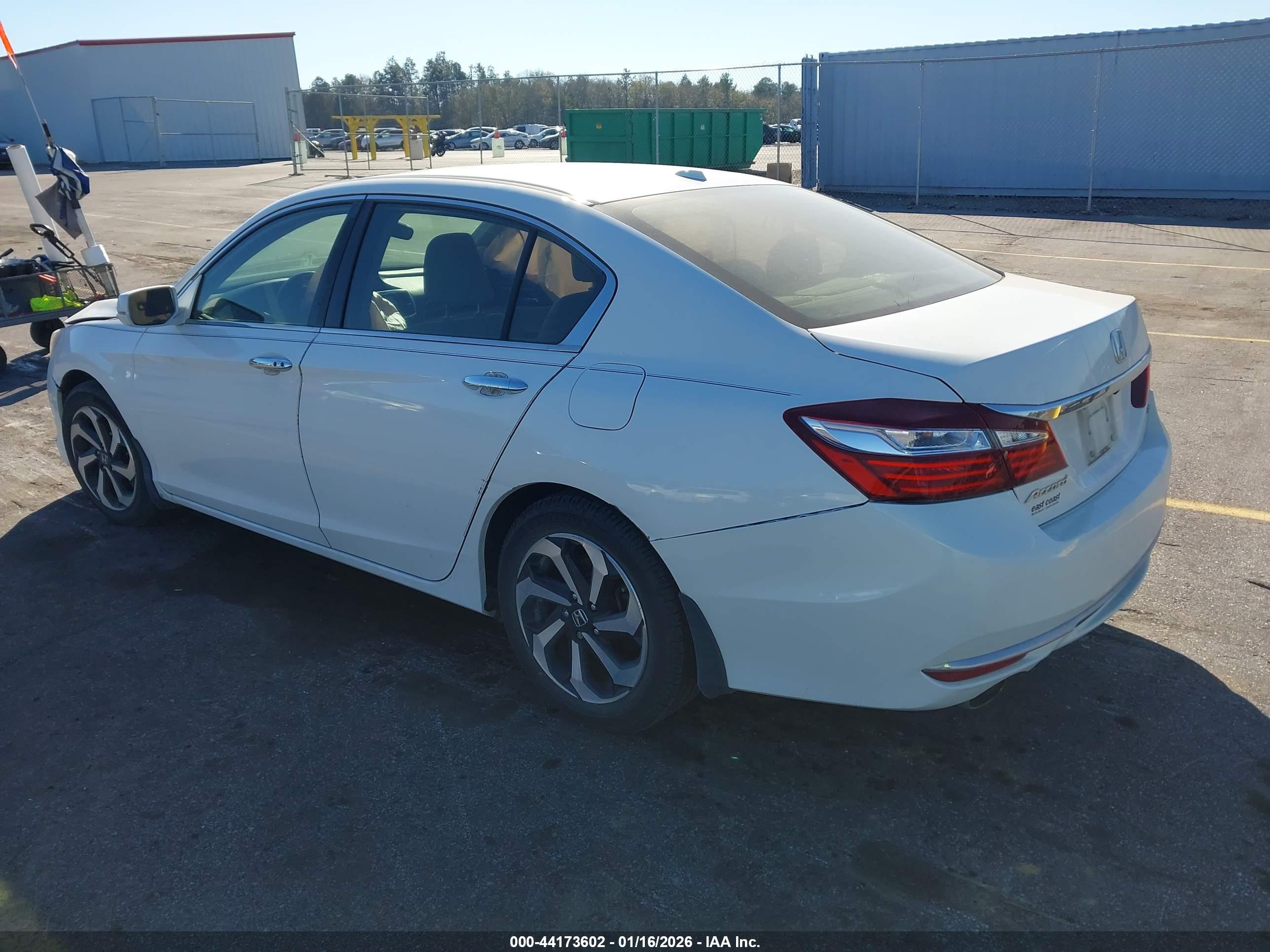 HONDA ACCORD image 3
