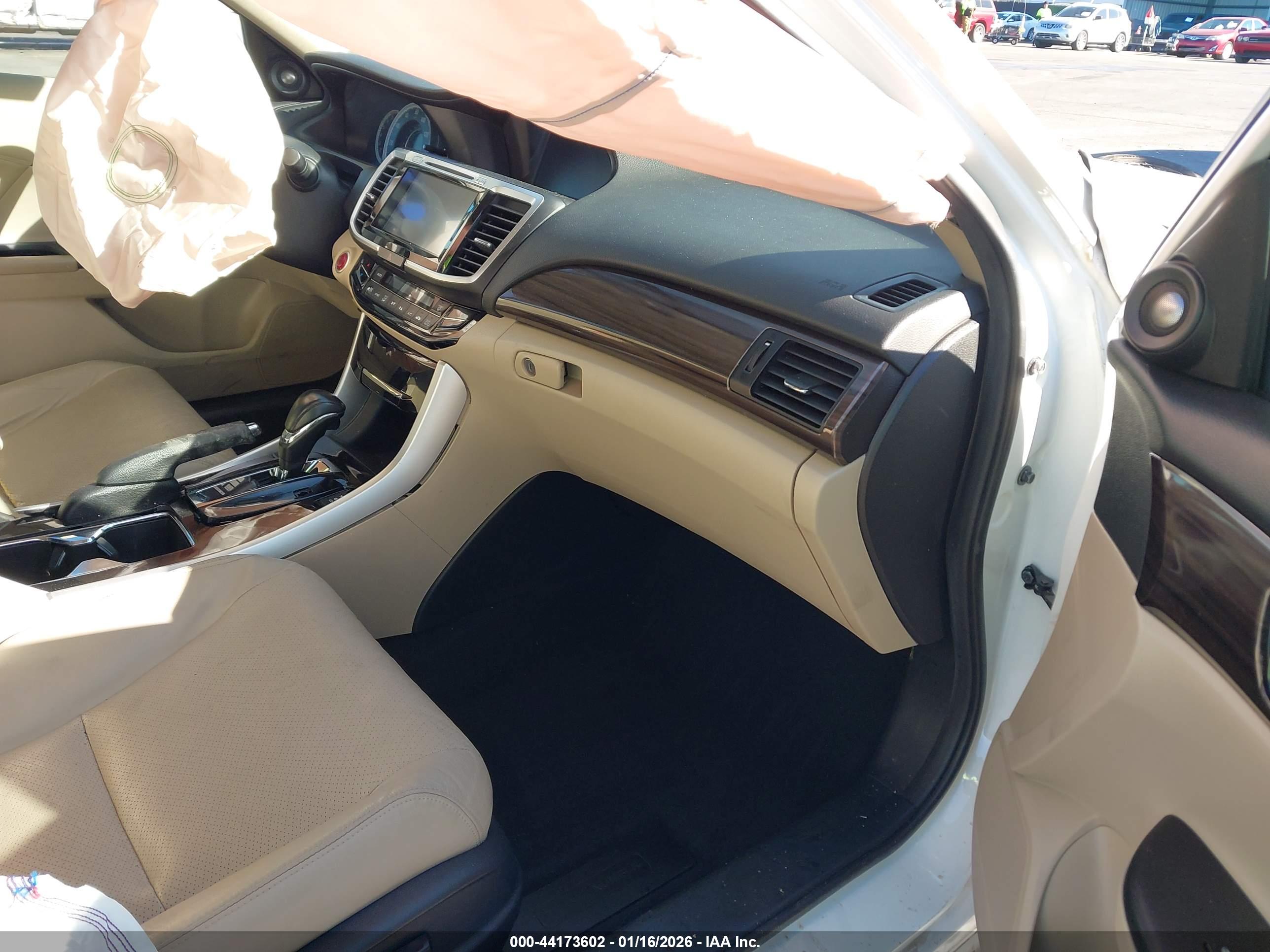 HONDA ACCORD image 5