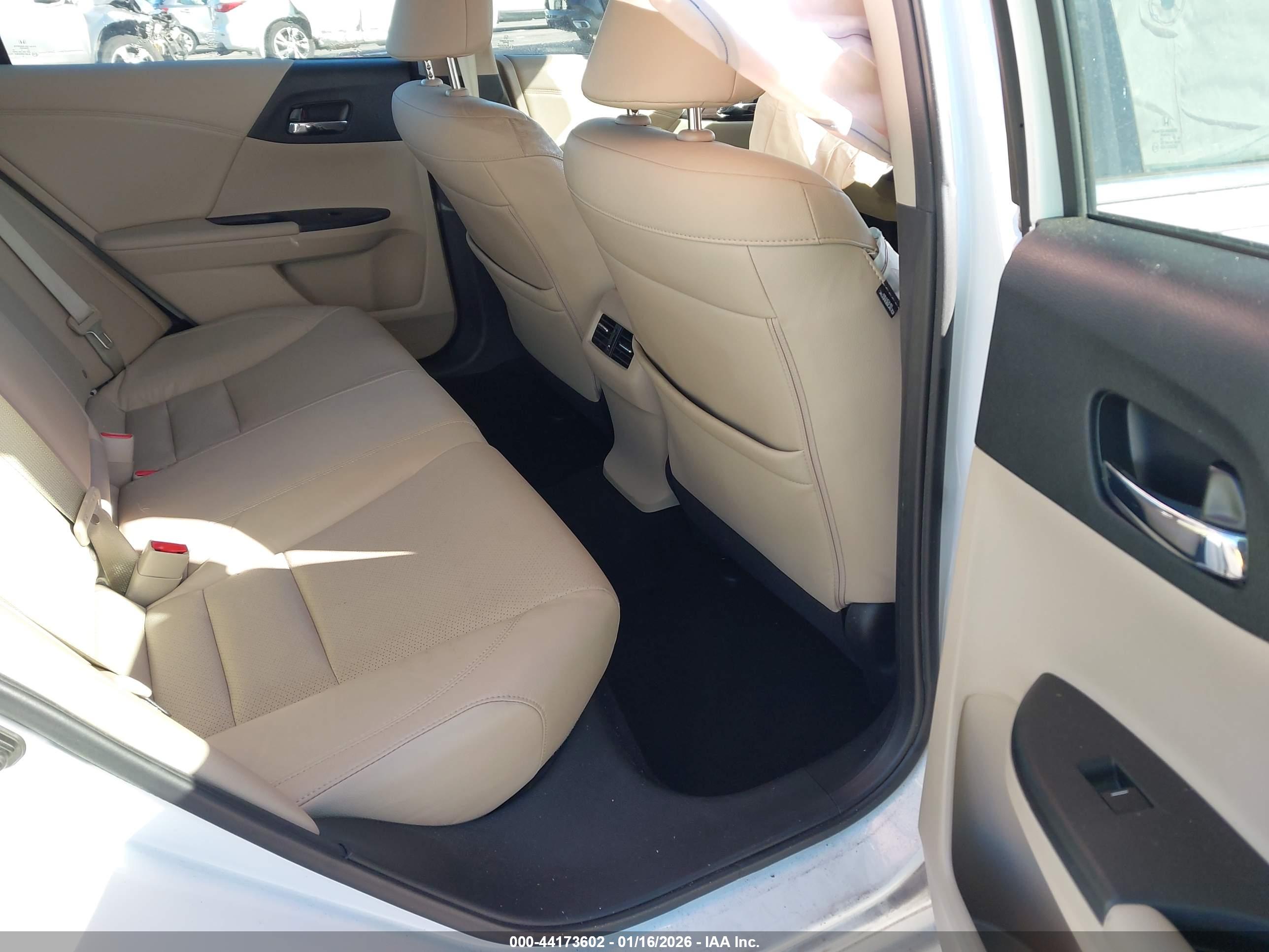 HONDA ACCORD image 8