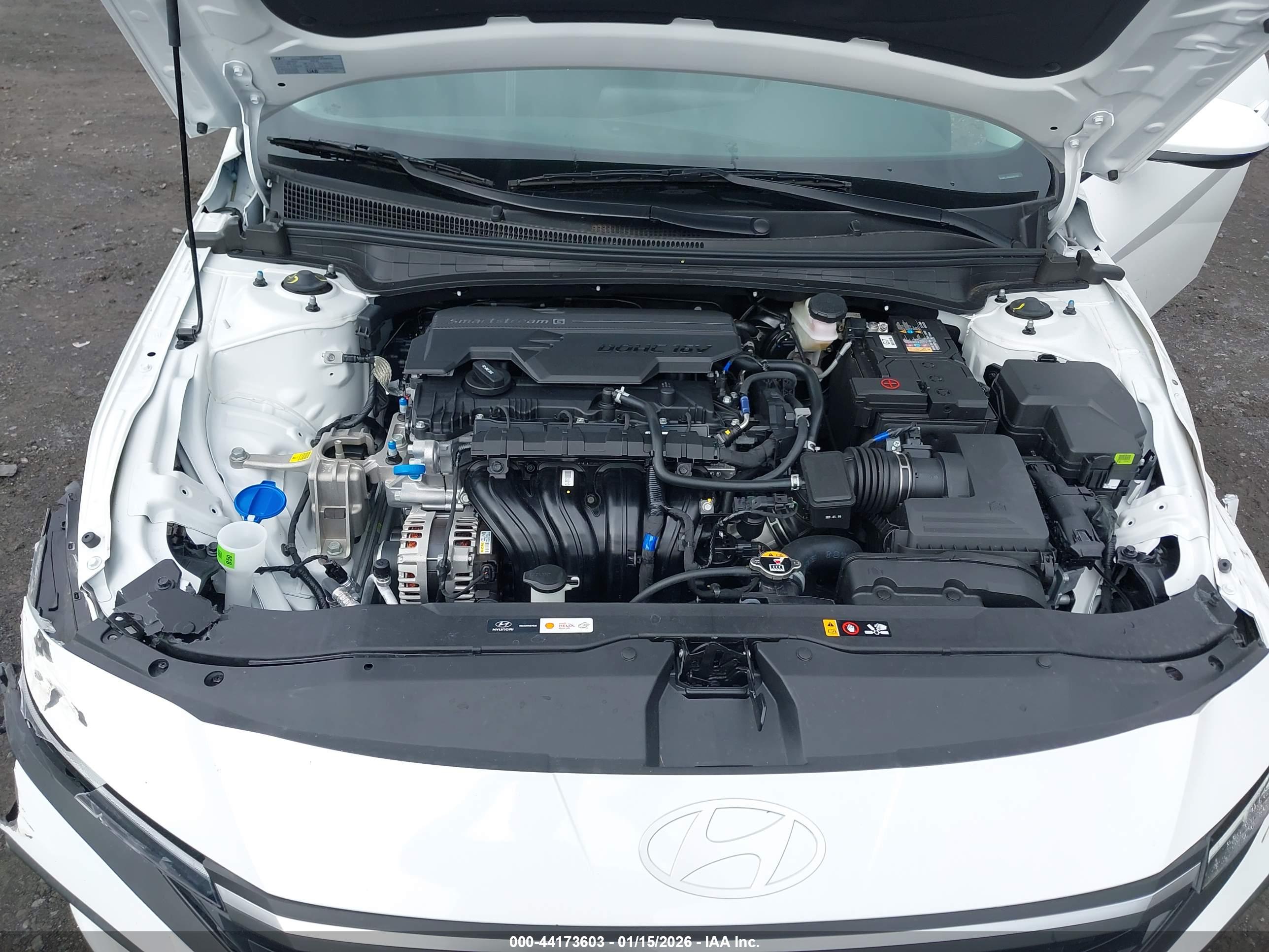 HYUNDAI ELANTRA image 10