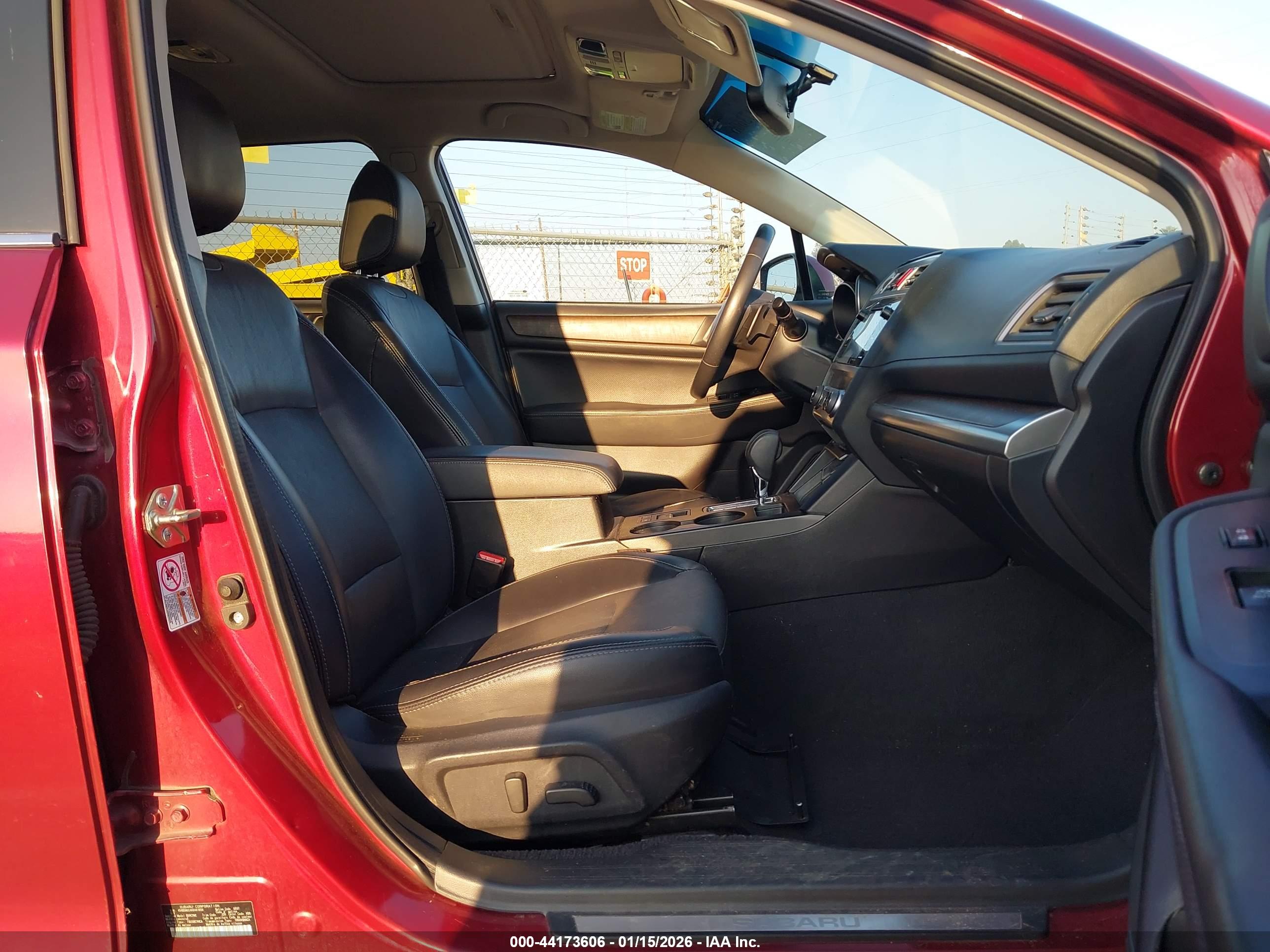 SUBARU OUTBACK image 5