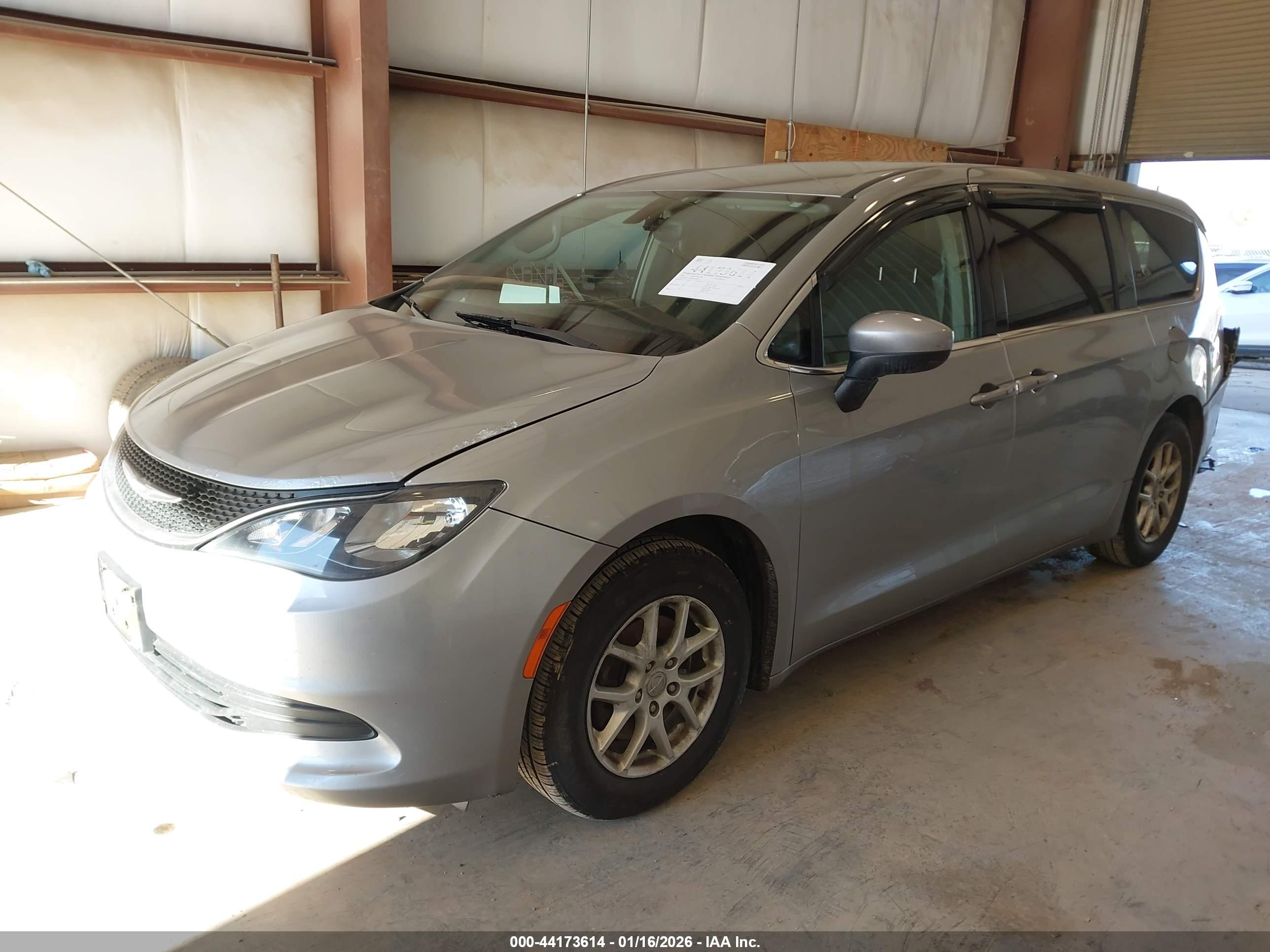 CHRYSLER PACIFICA image 2