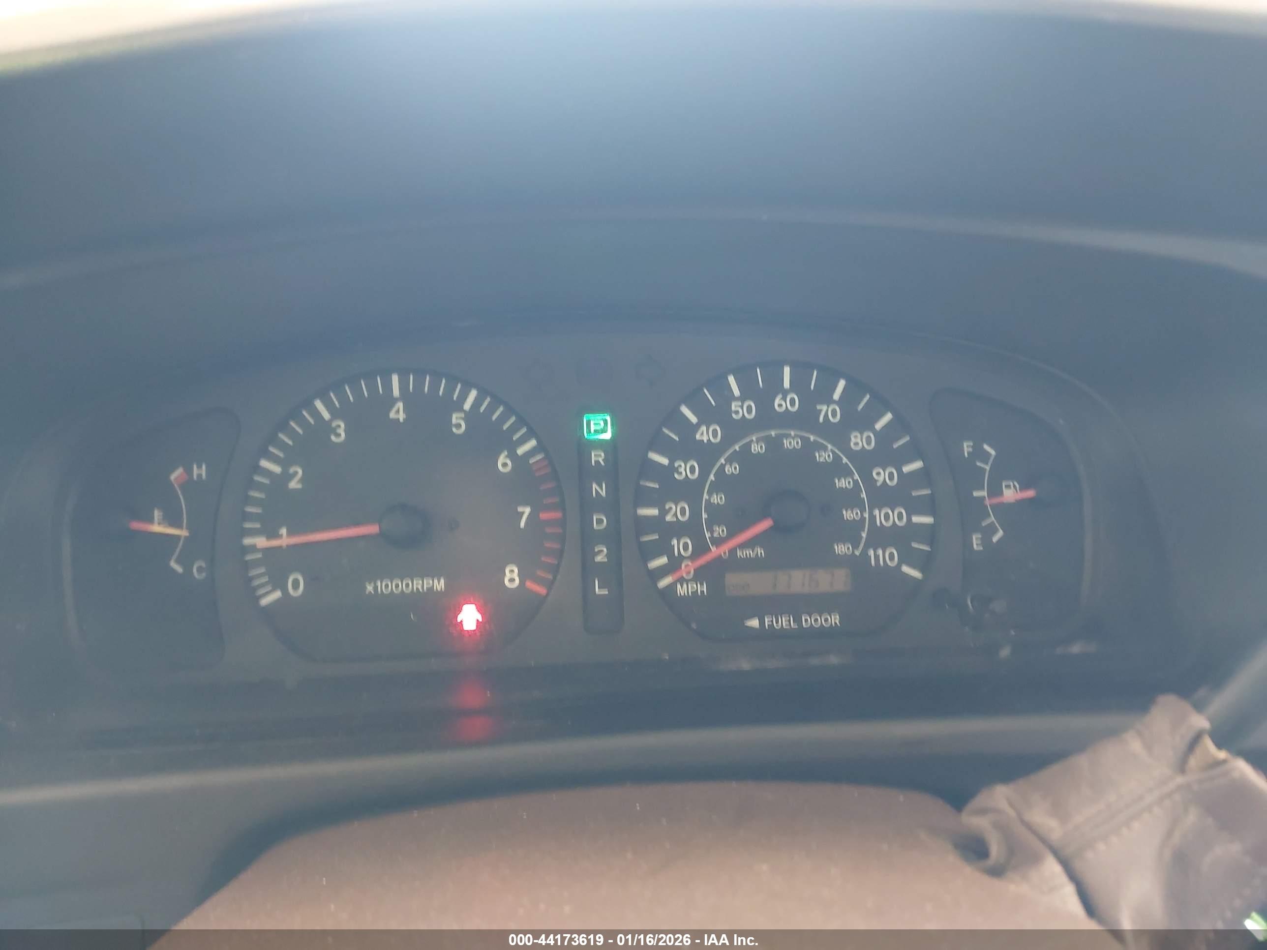 TOYOTA SIENNA image 7
