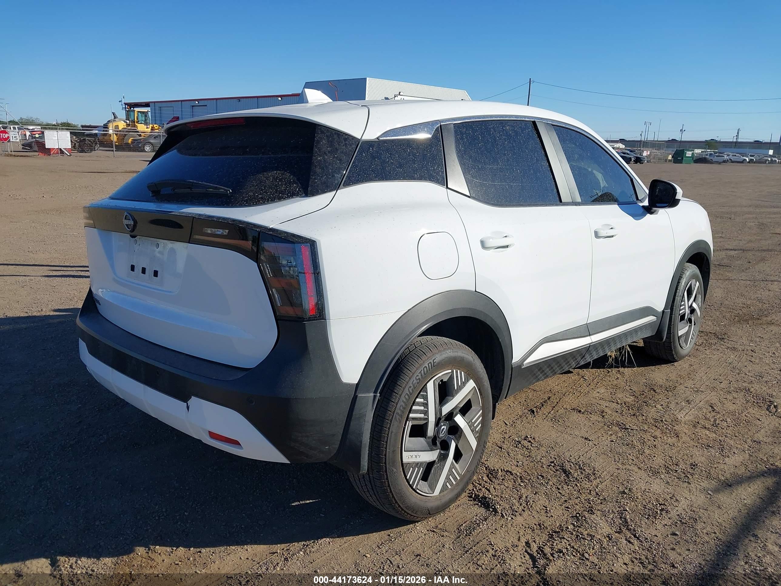 NISSAN KICKS image 4