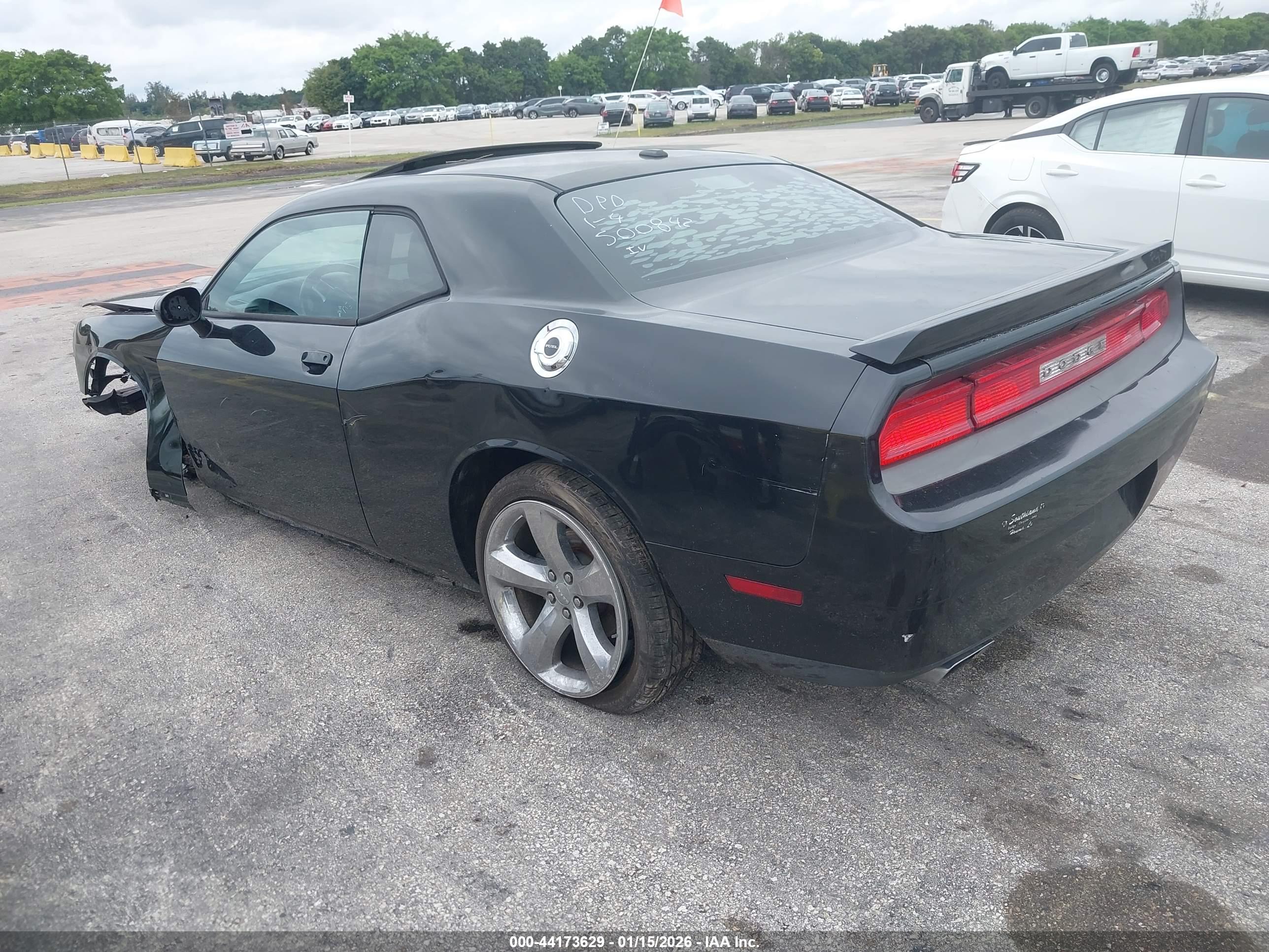 DODGE CHALLENGER image 3