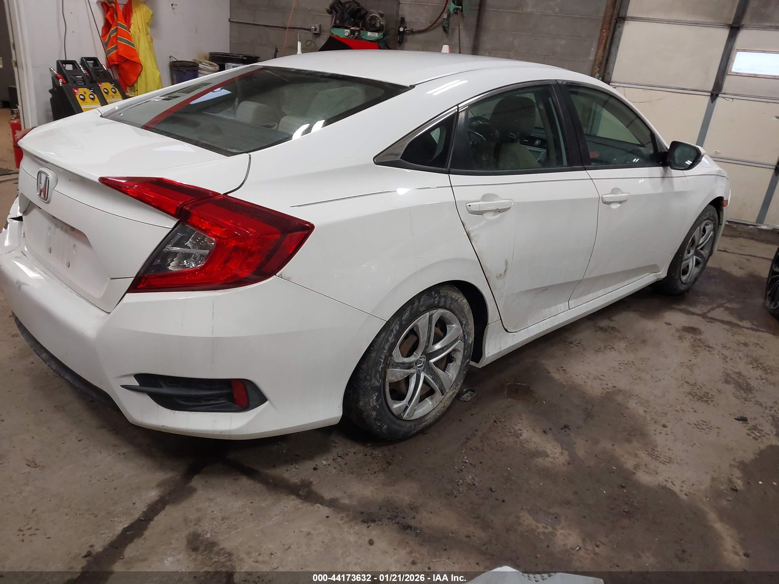 HONDA CIVIC image 4