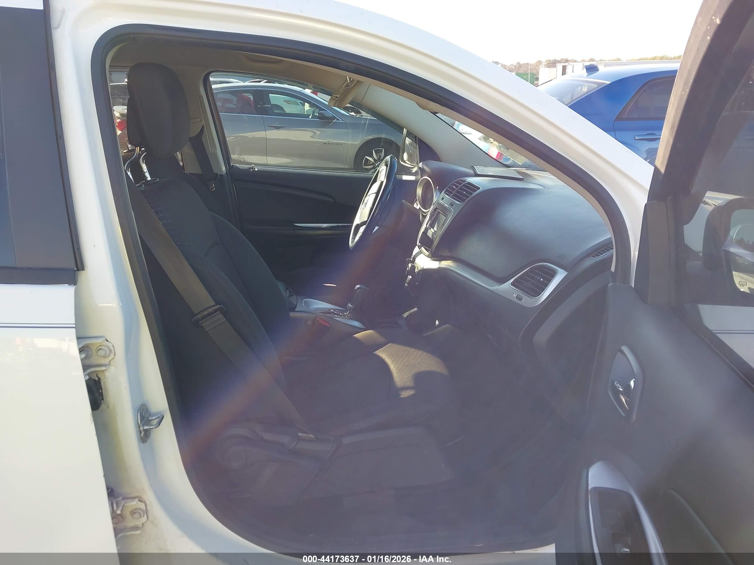 DODGE JOURNEY image 5