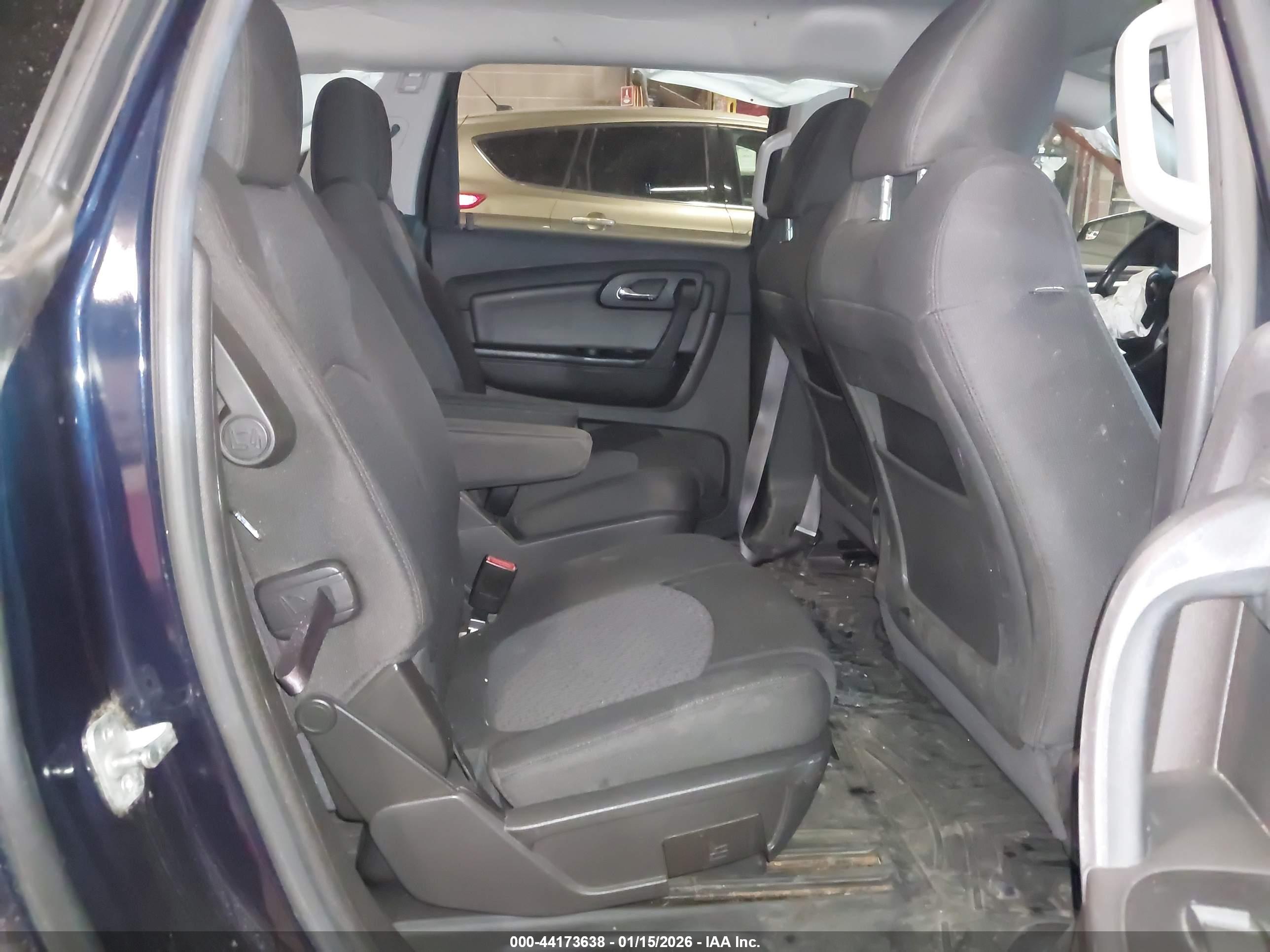 CHEVROLET TRAVERSE image 8