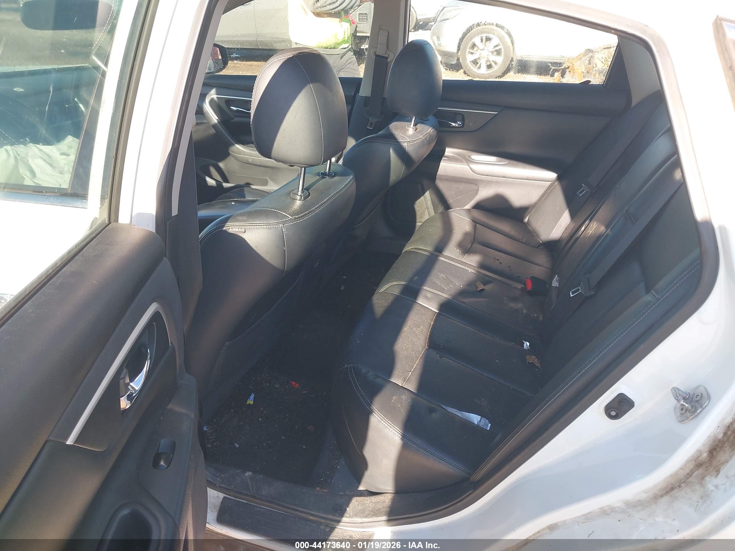 NISSAN ALTIMA image 8