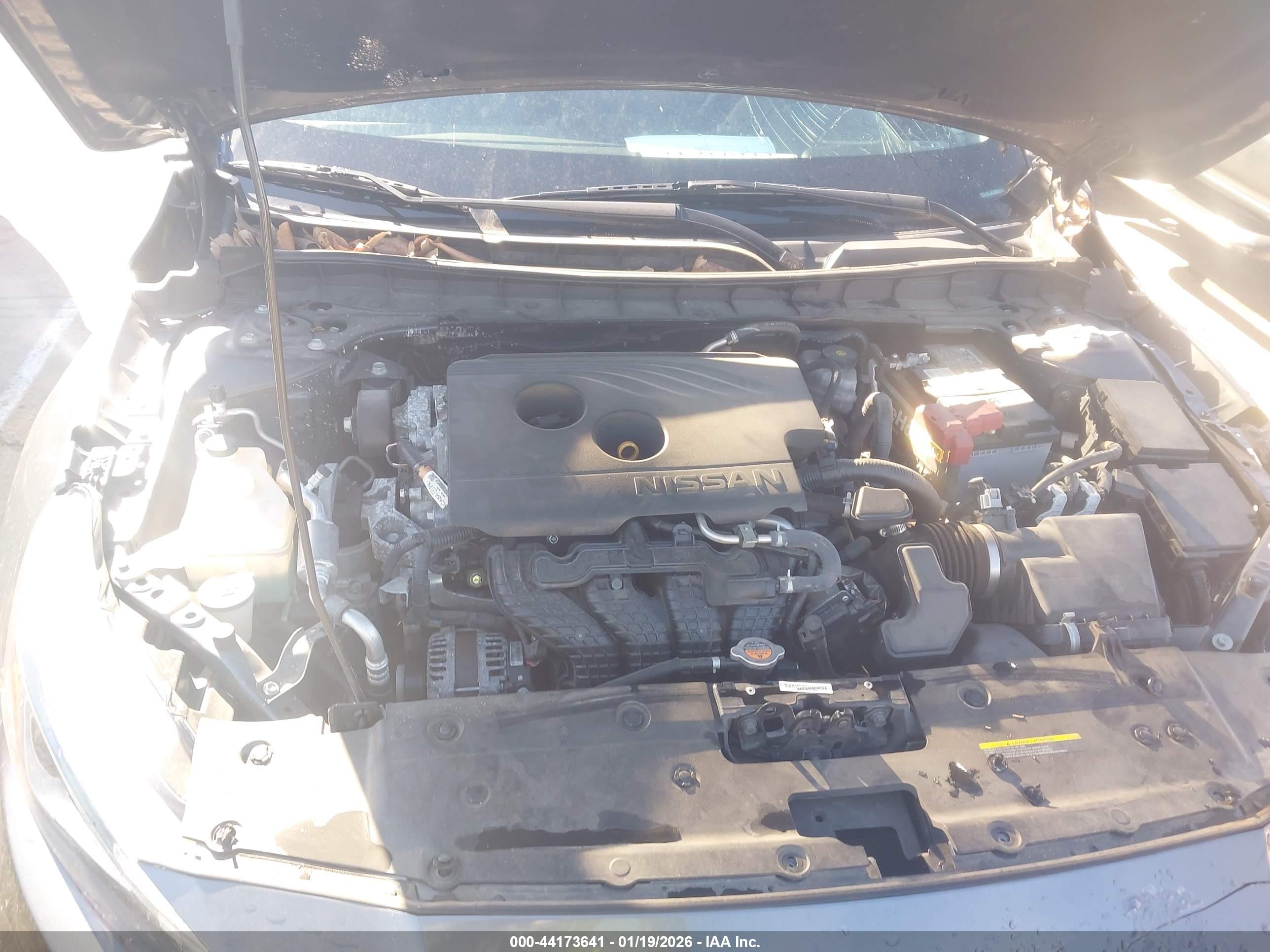 NISSAN ALTIMA image 10