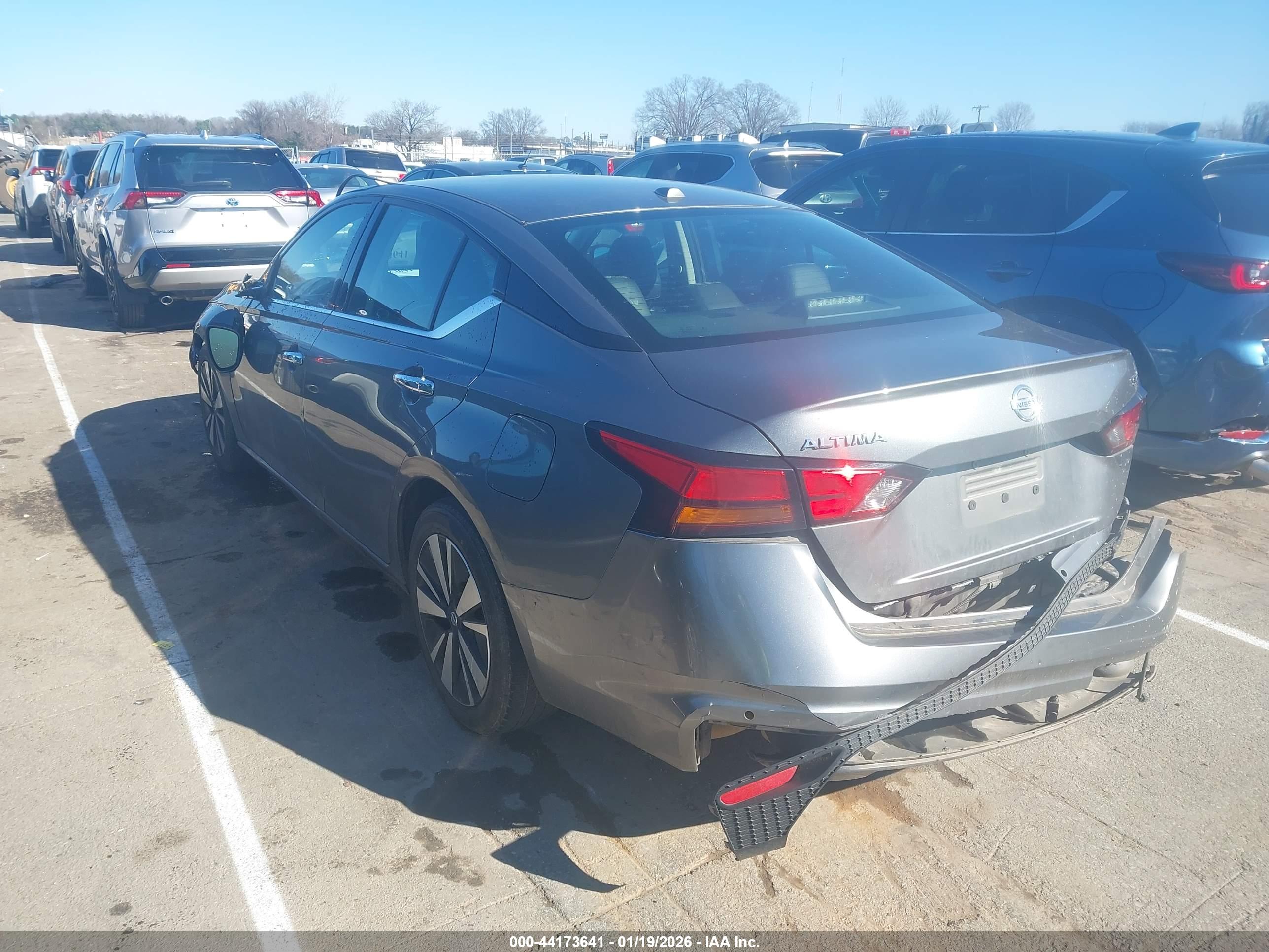 NISSAN ALTIMA image 3