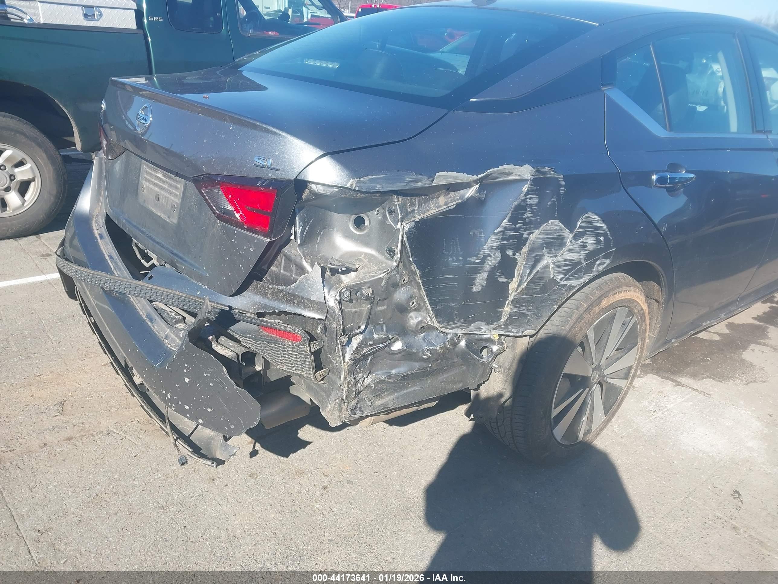 NISSAN ALTIMA image 6