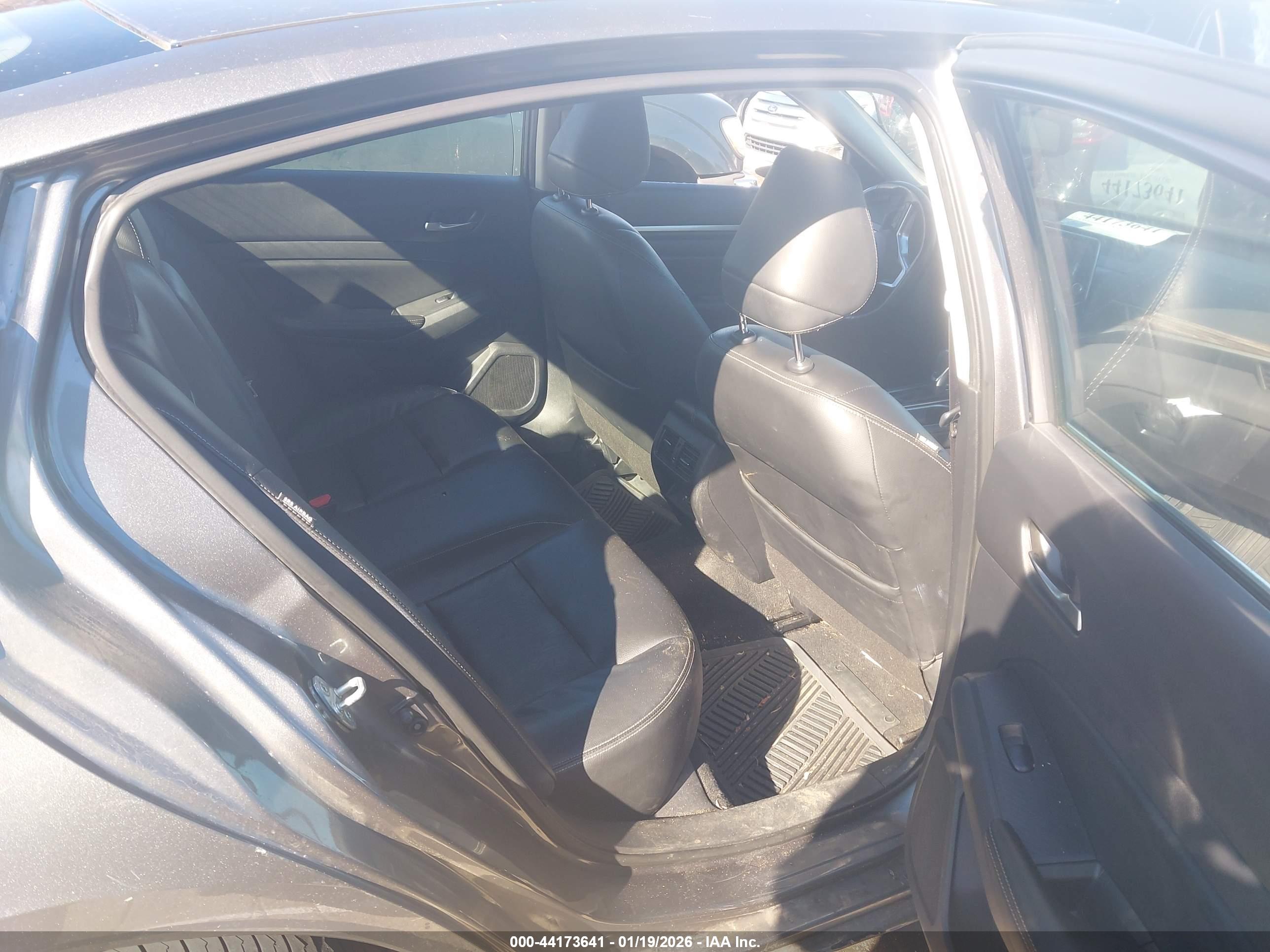 NISSAN ALTIMA image 8