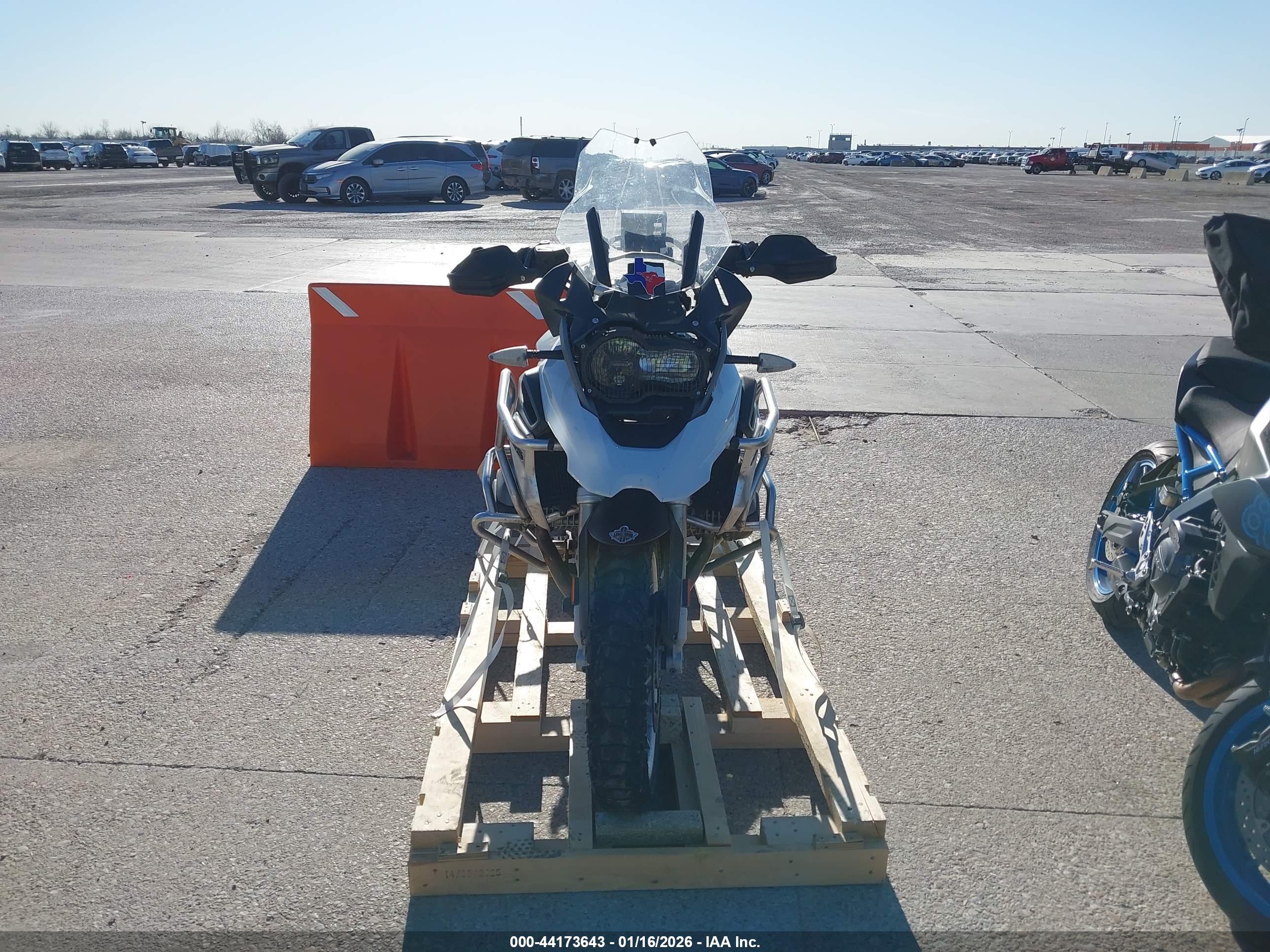 BMW R1200 image 5