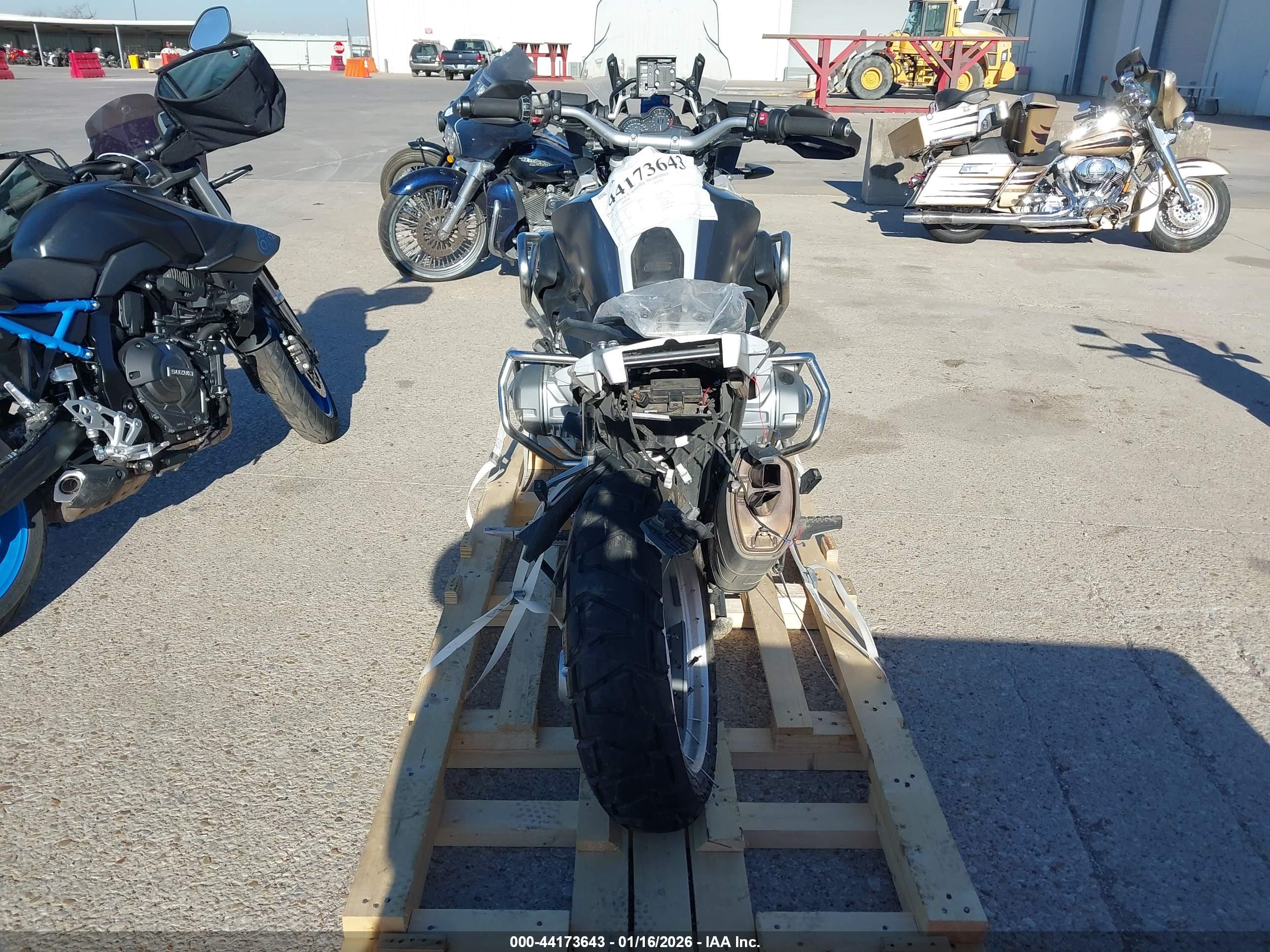 BMW R1200 image 6