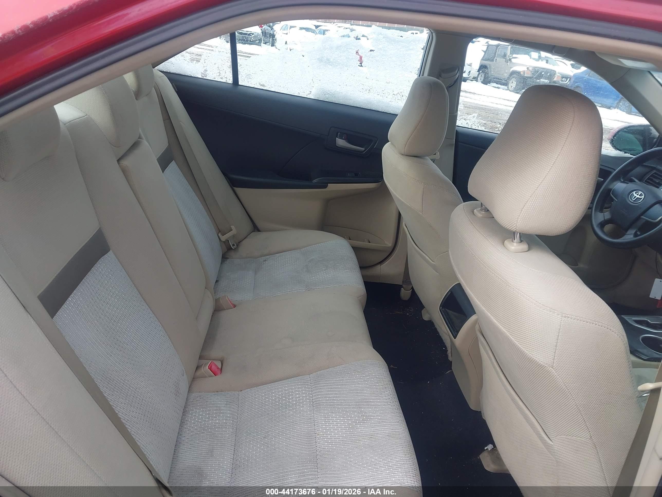 TOYOTA CAMRY image 8