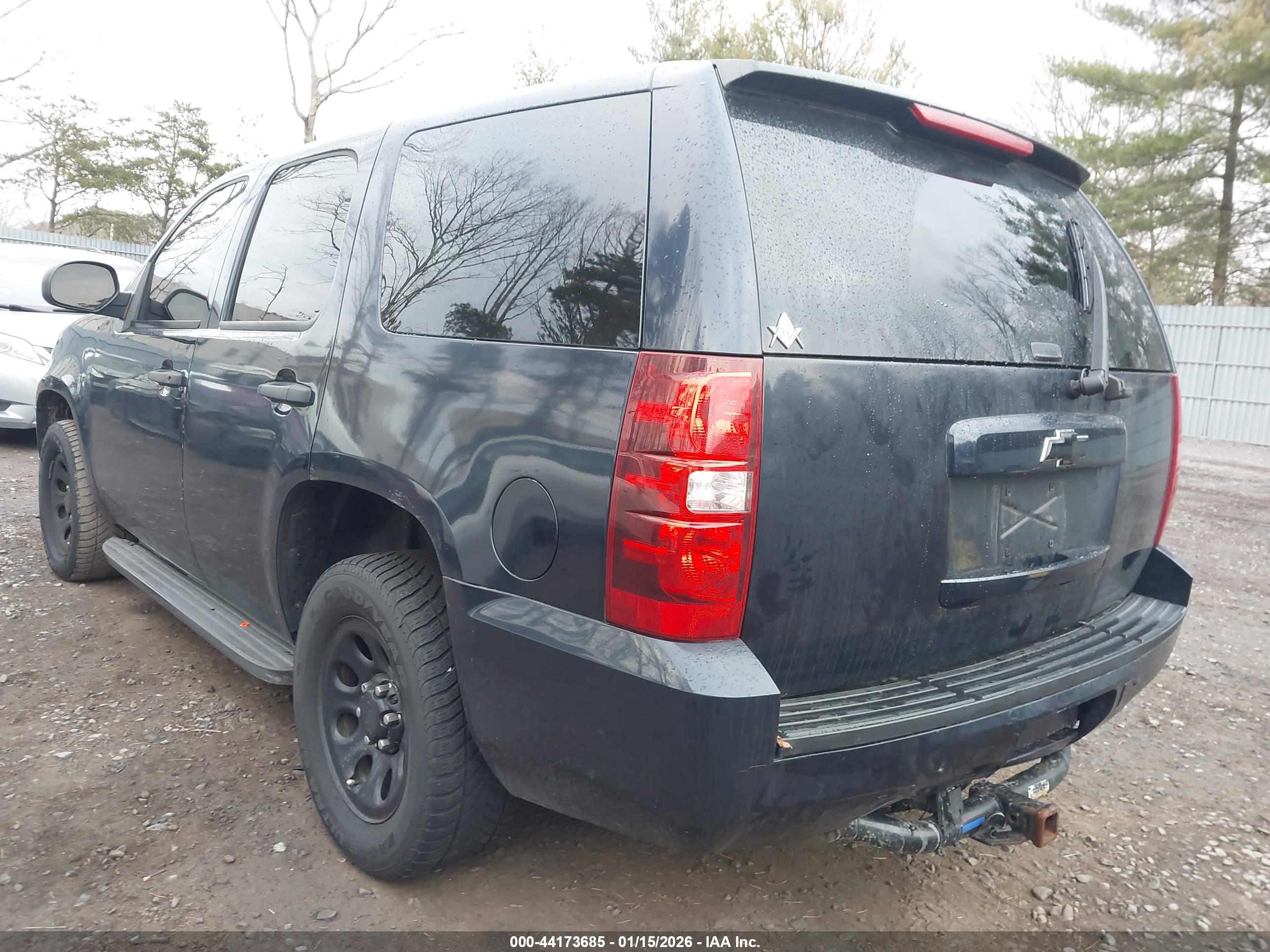CHEVROLET TAHOE image 3