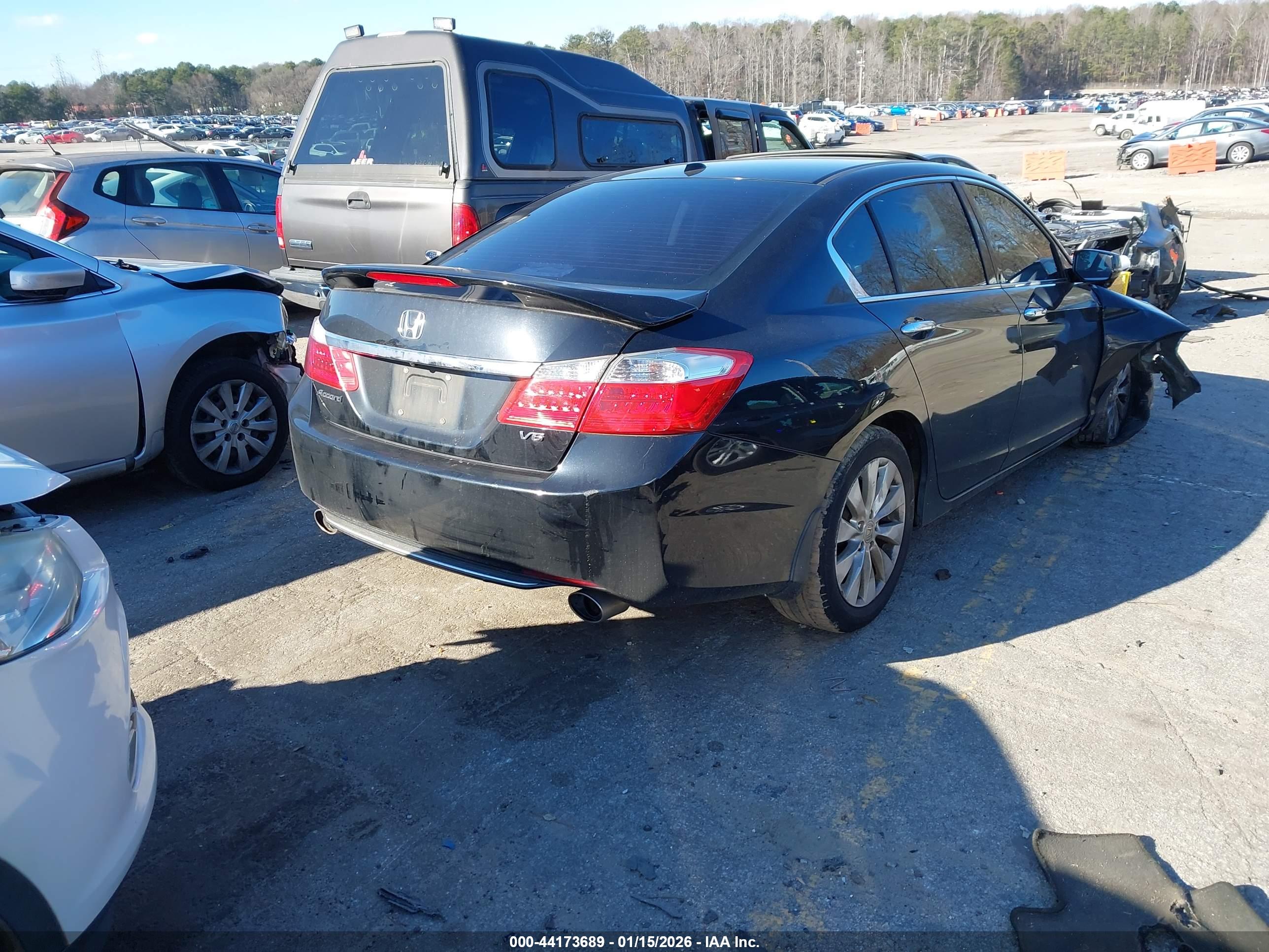 HONDA ACCORD image 4