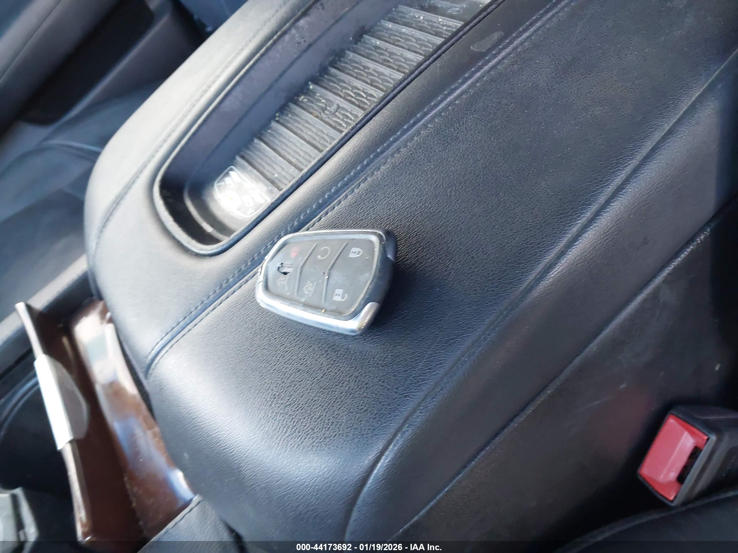 CADILLAC ESCALADE image 11