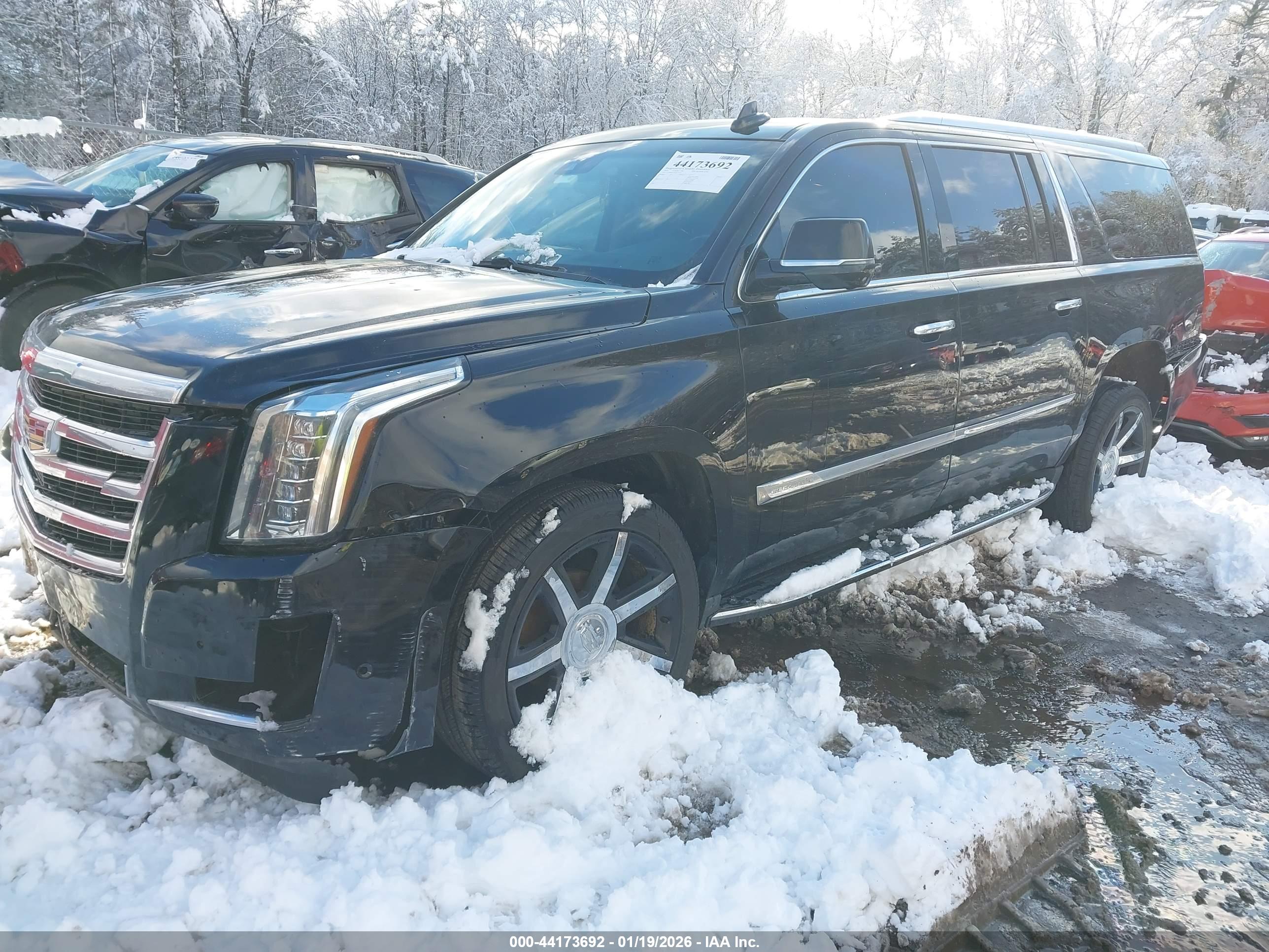 CADILLAC ESCALADE image 2
